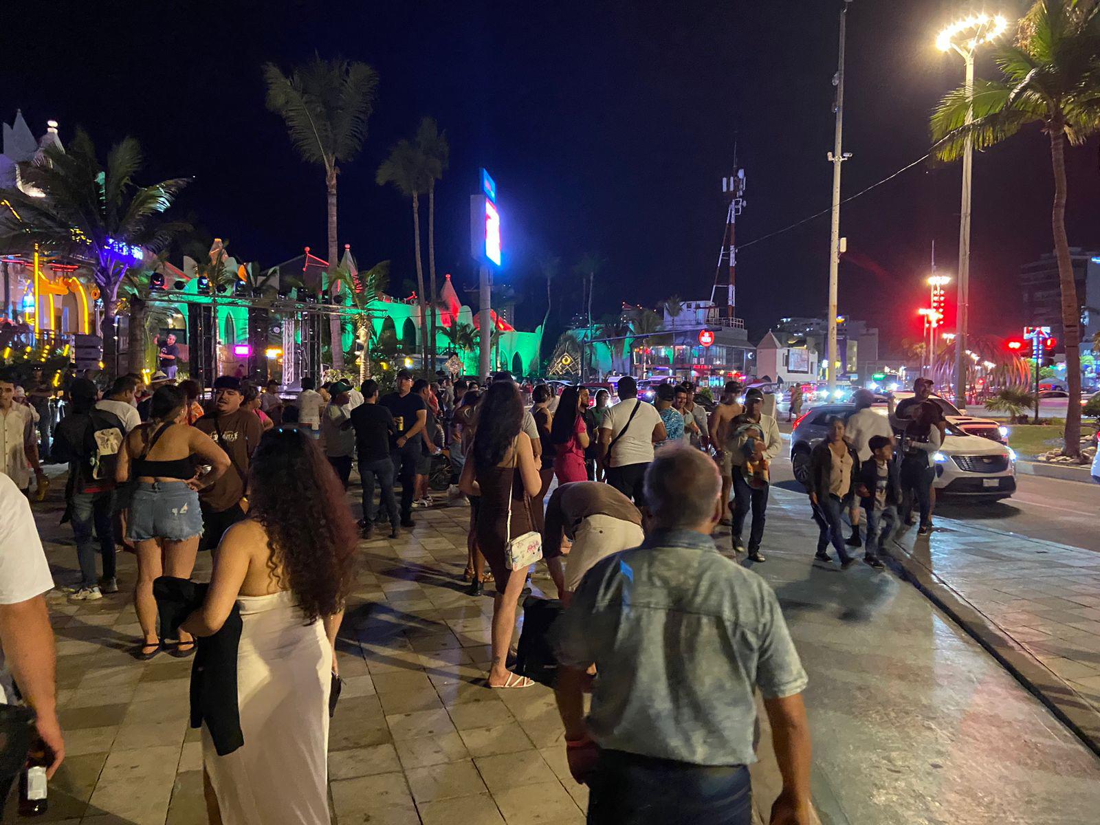 $!‘Mazatlán es un paraíso para vacacionar, está muy bonito’, dice familia de San Diego