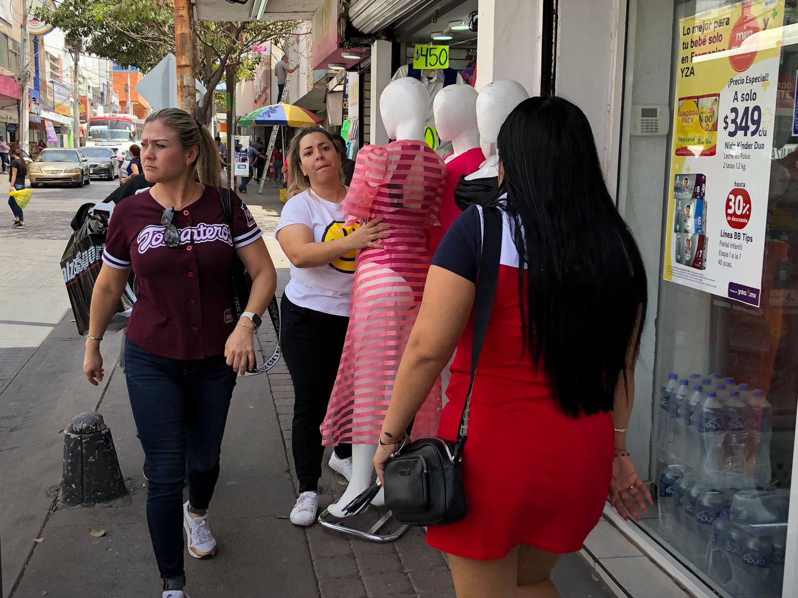 $!Hay horario especial en Mercado Garmendia y locales del Centro de Culiacán