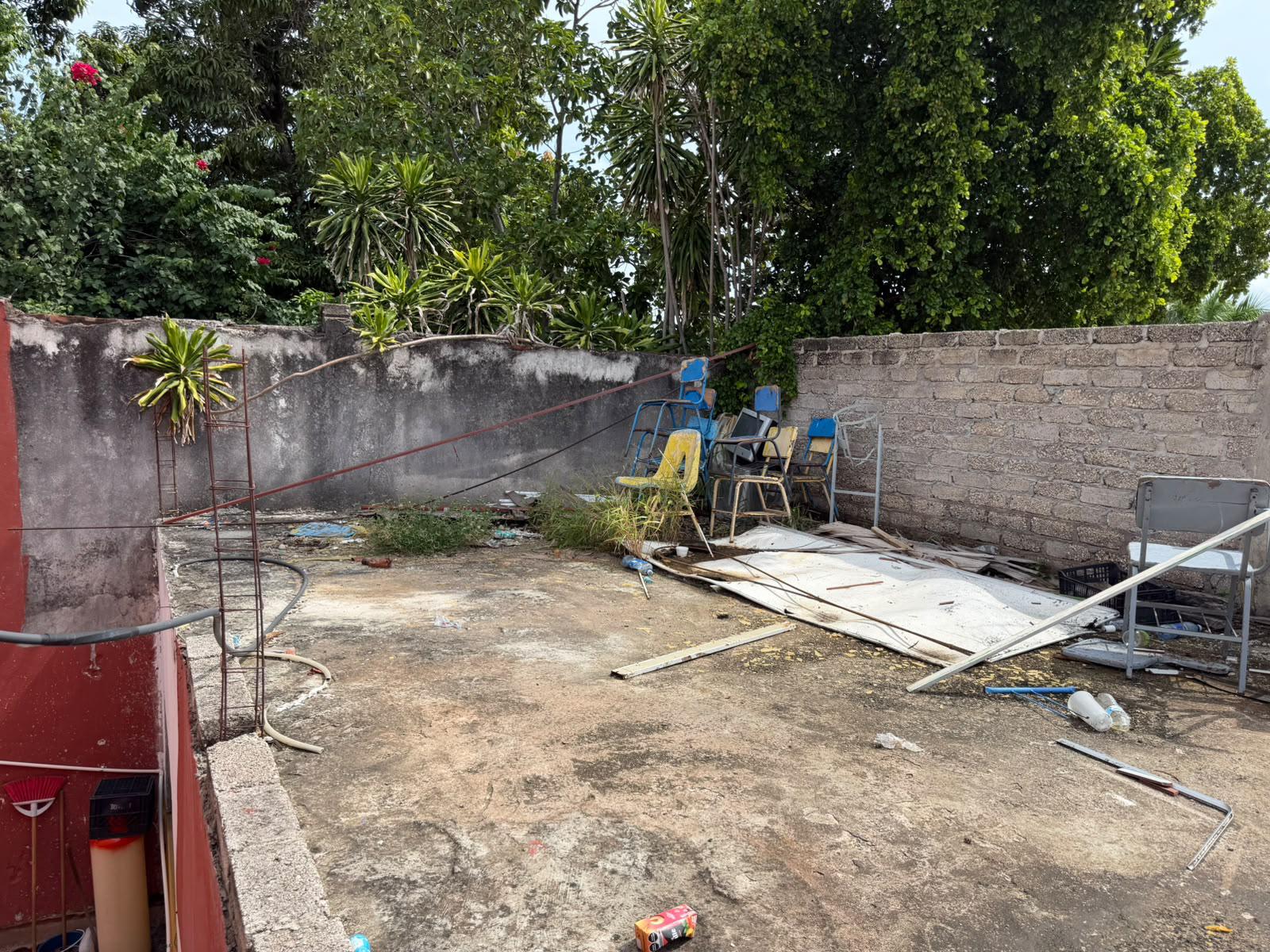 $!Demandan padres de familia rendición de cuentas en primaria de El Rosario