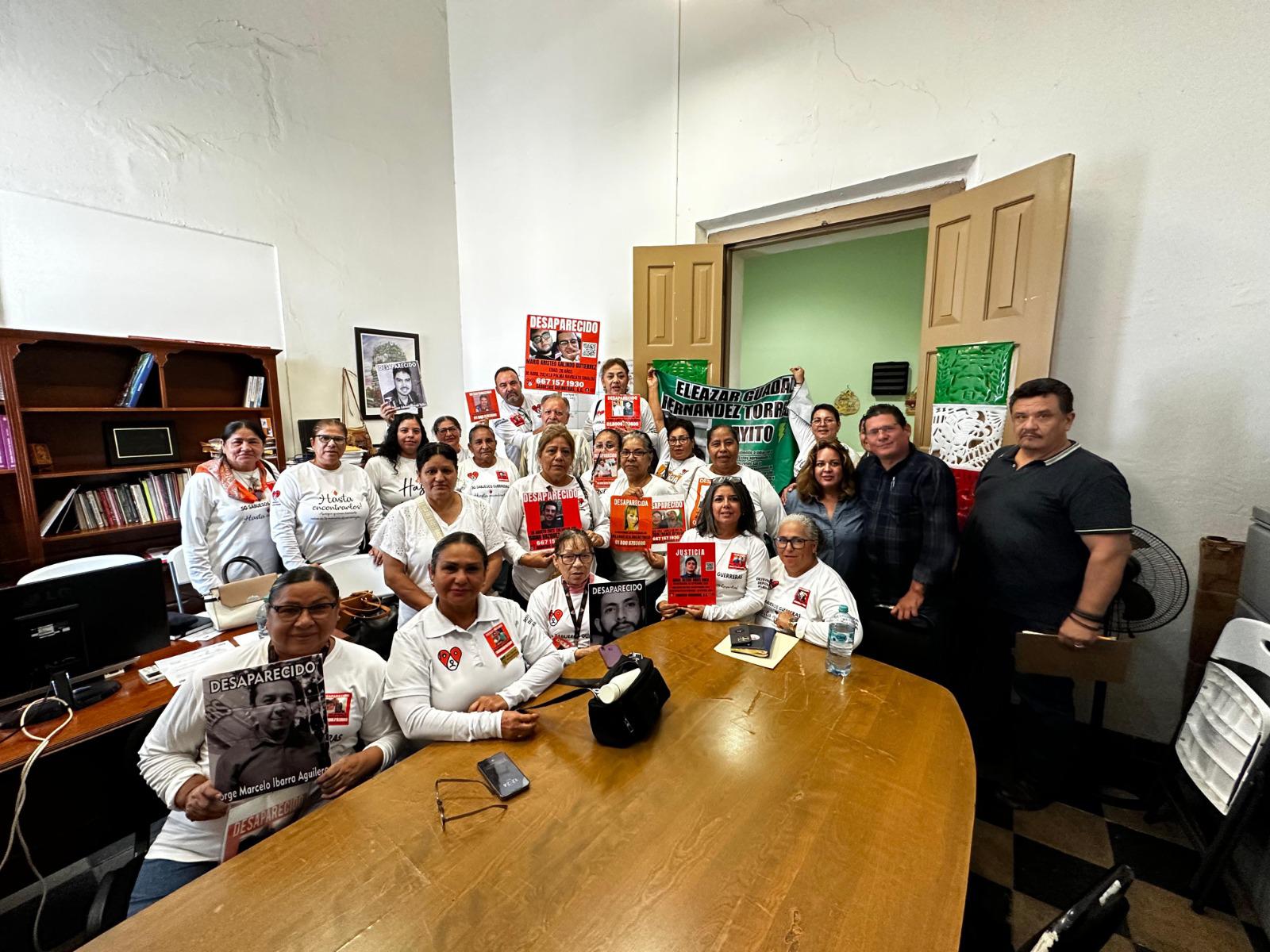 $!INAH aclara que buscó a Sabuesos Guerreras para colaborar en el mural de Catedral