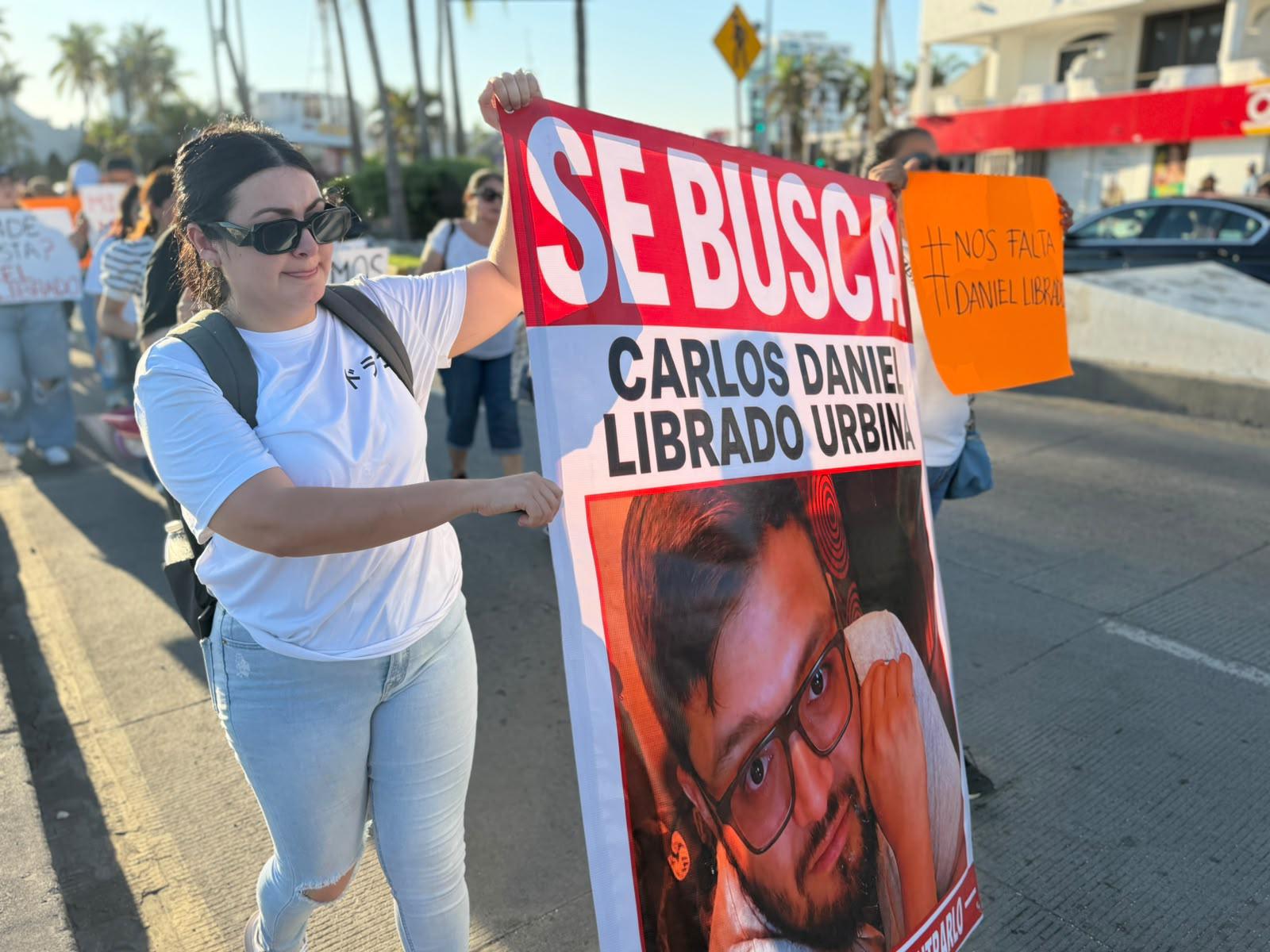 $!Familiares exigen intensificar búsqueda de Carlos Daniel, desaparecido en Mazatlán