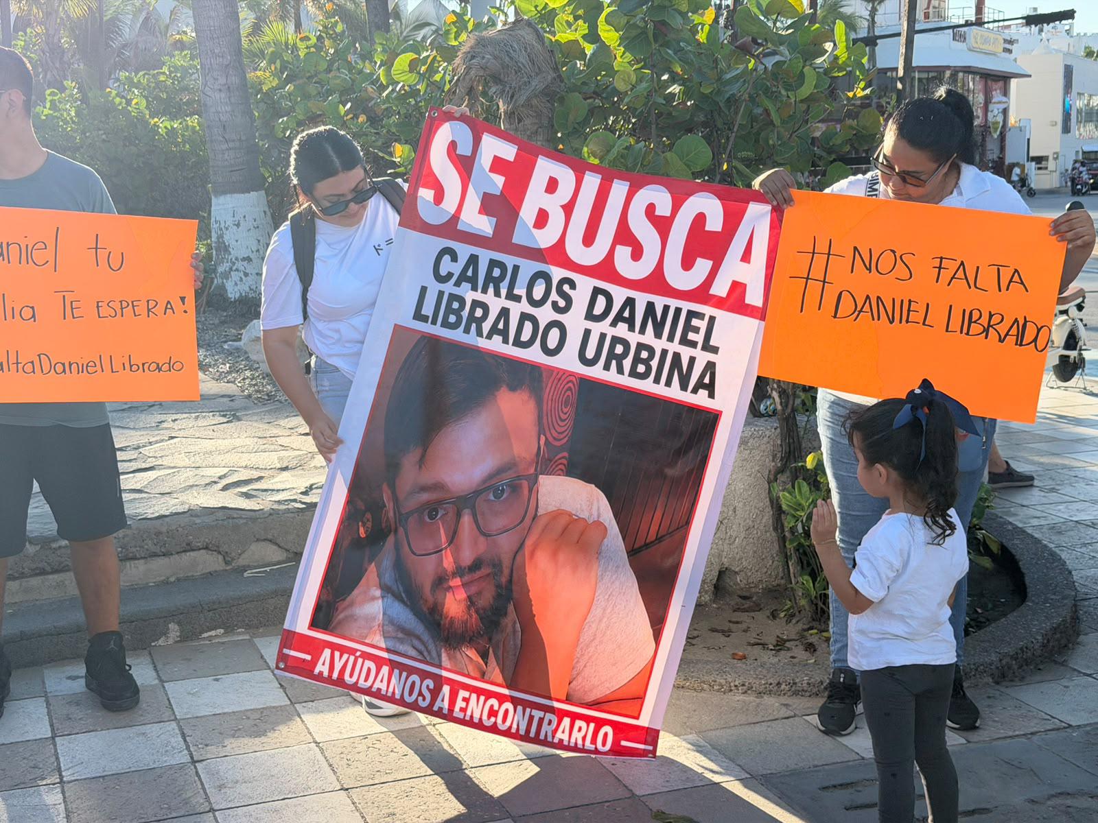 $!Familiares exigen intensificar búsqueda de Carlos Daniel, desaparecido en Mazatlán