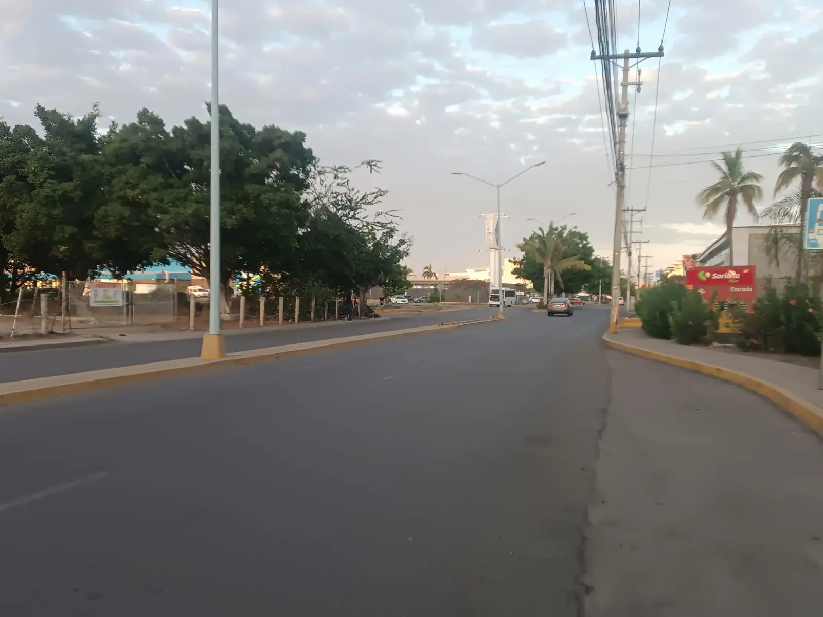 $!Partido de la Selección Mexicana baja el tráfico vehicular en calles de Mazatlán