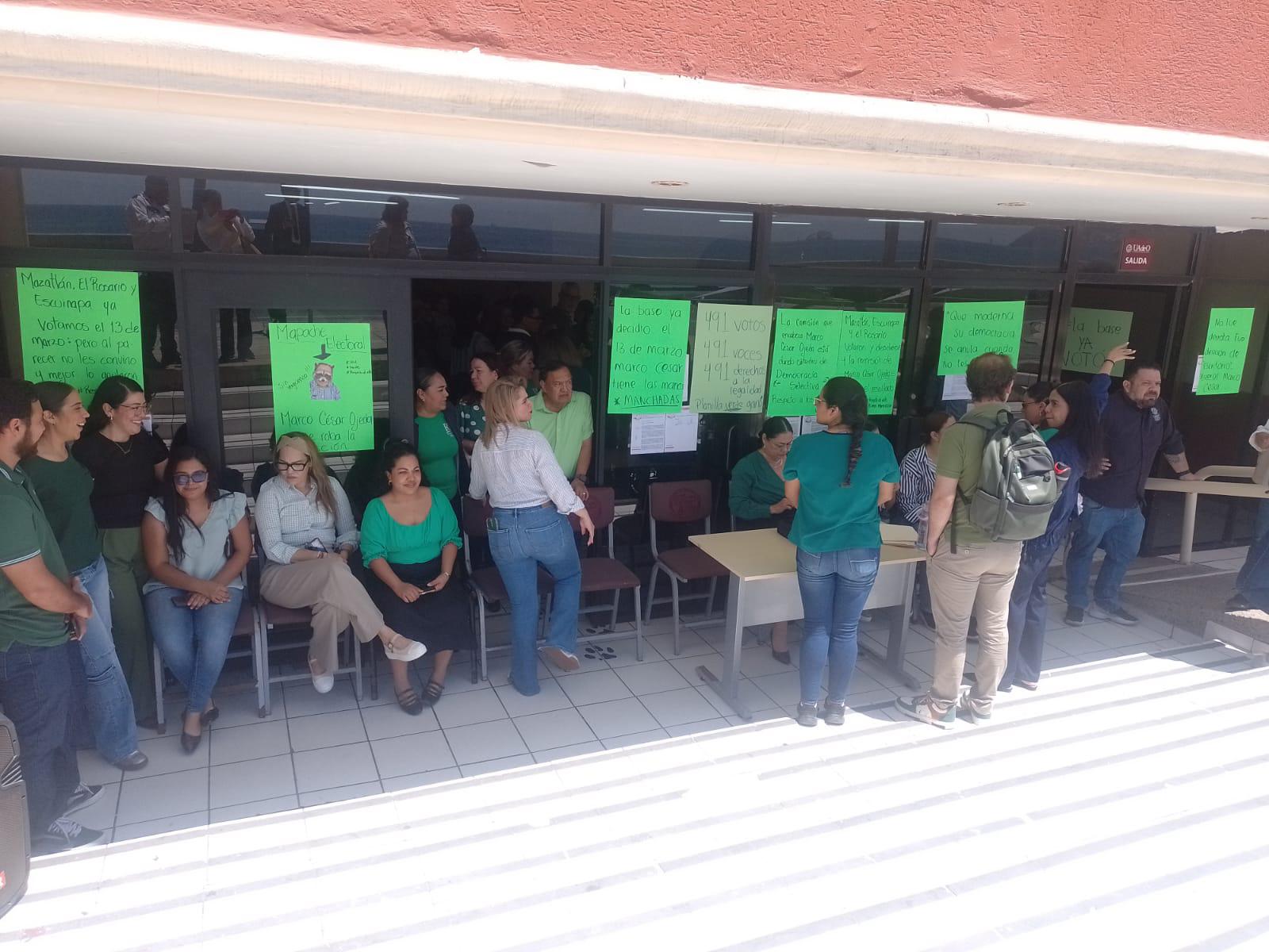 $!Por conflictos sindicales, irrumpen clases en la UAdeO en Mazatlán