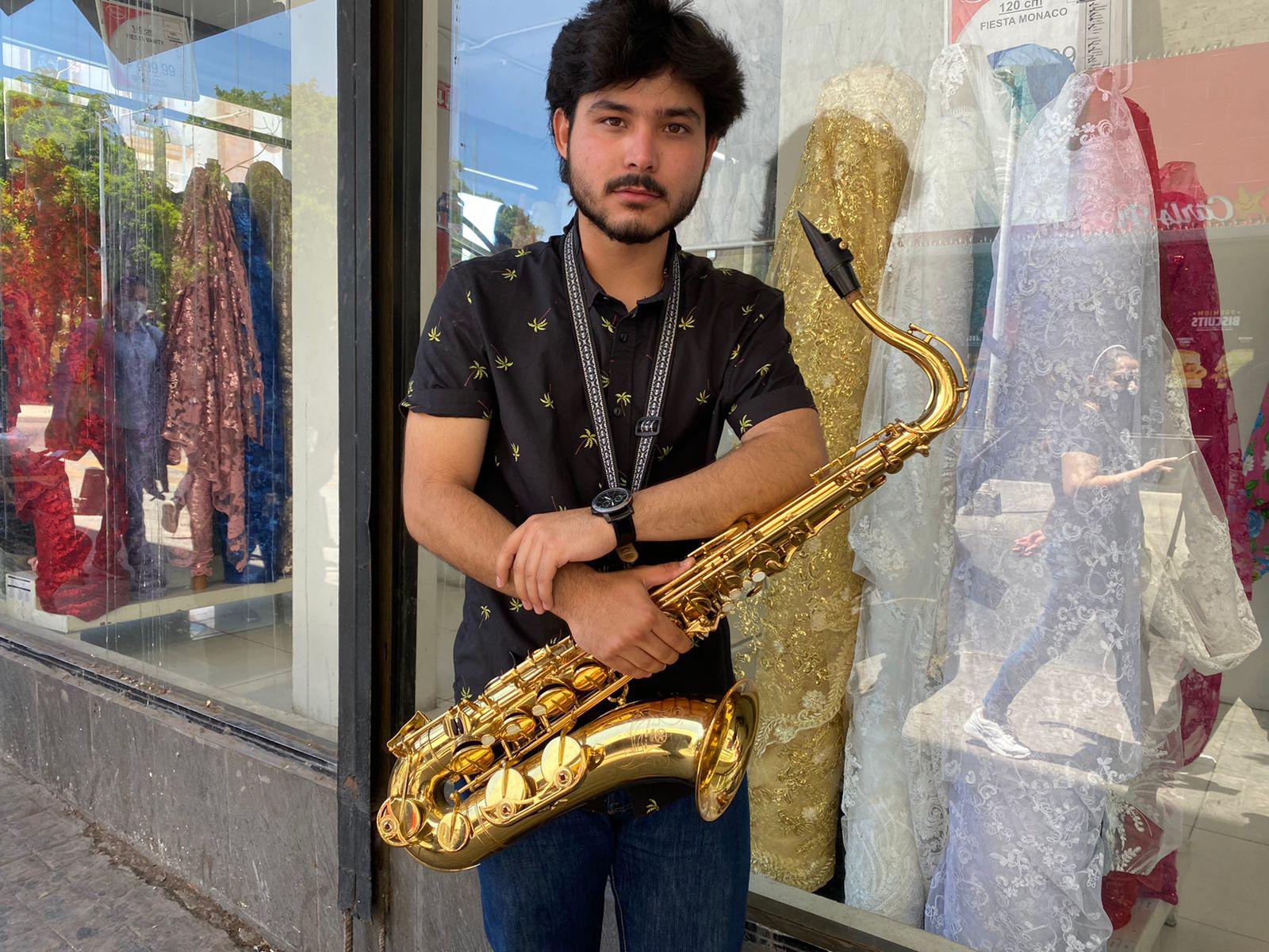 $!Armando conoció en un programa artístico el gusto por la música; ahora es miembro de la Banda Sinfónica Juvenil