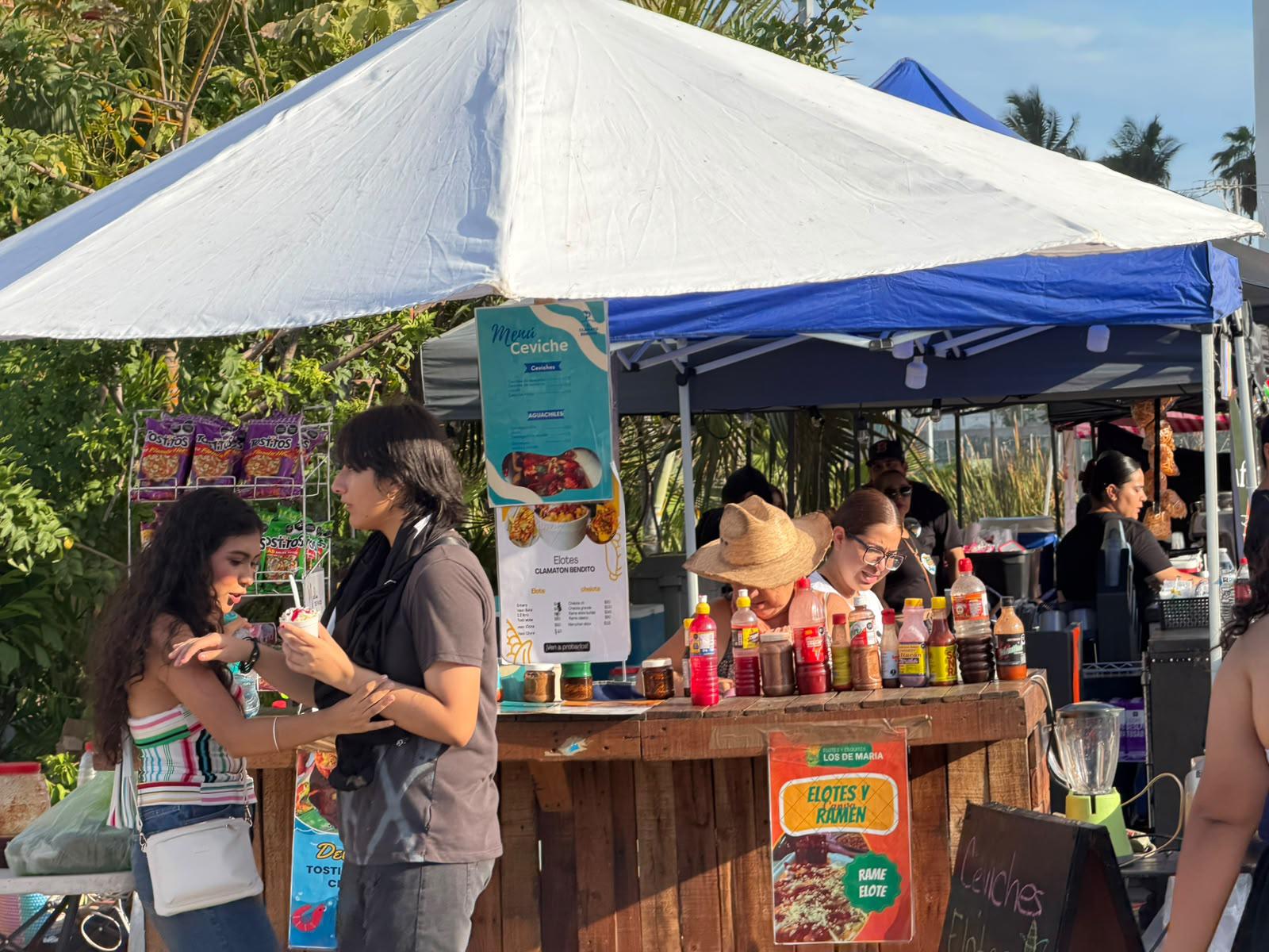 $!Más de 70 emprendedores participan en bazar ‘Sabe a Mazatlán’