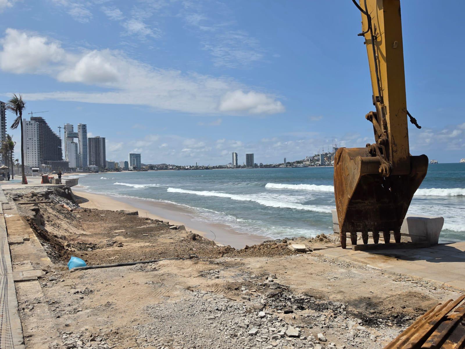 $!Rehabilitación del socavón en el malecón de Mazatlán continúa en etapa de estudios; aún no definen inversión