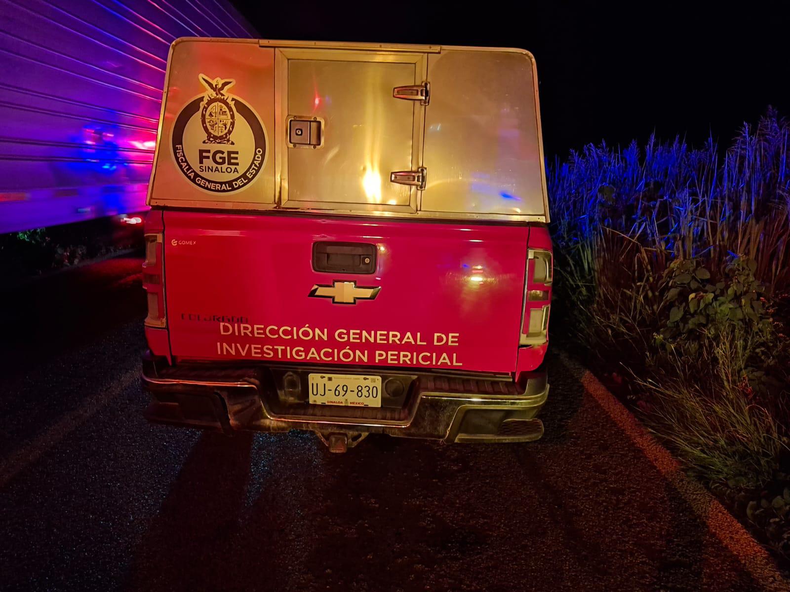 $!Muere conductor tras chocar con un tráiler en Rosario