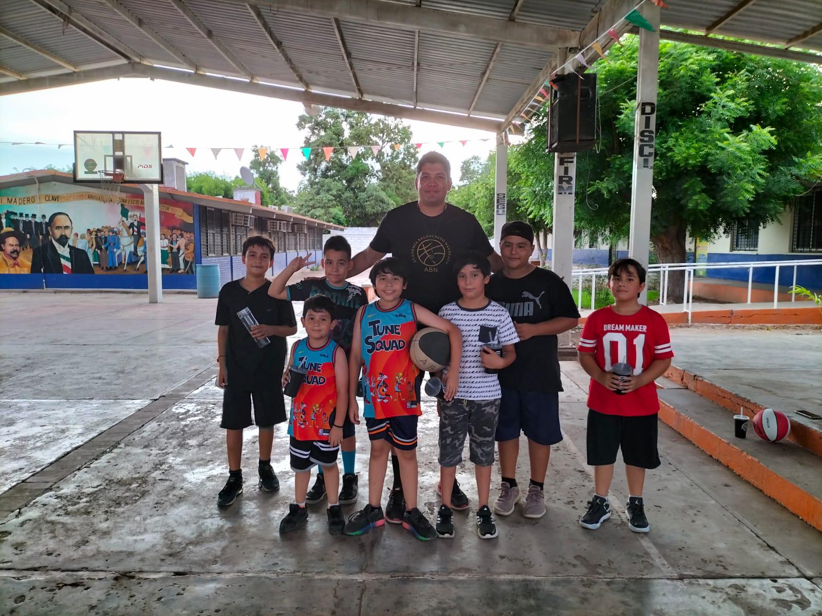 $!A Froylan Verdugo le motiva transmitir enseñanza a la niñez