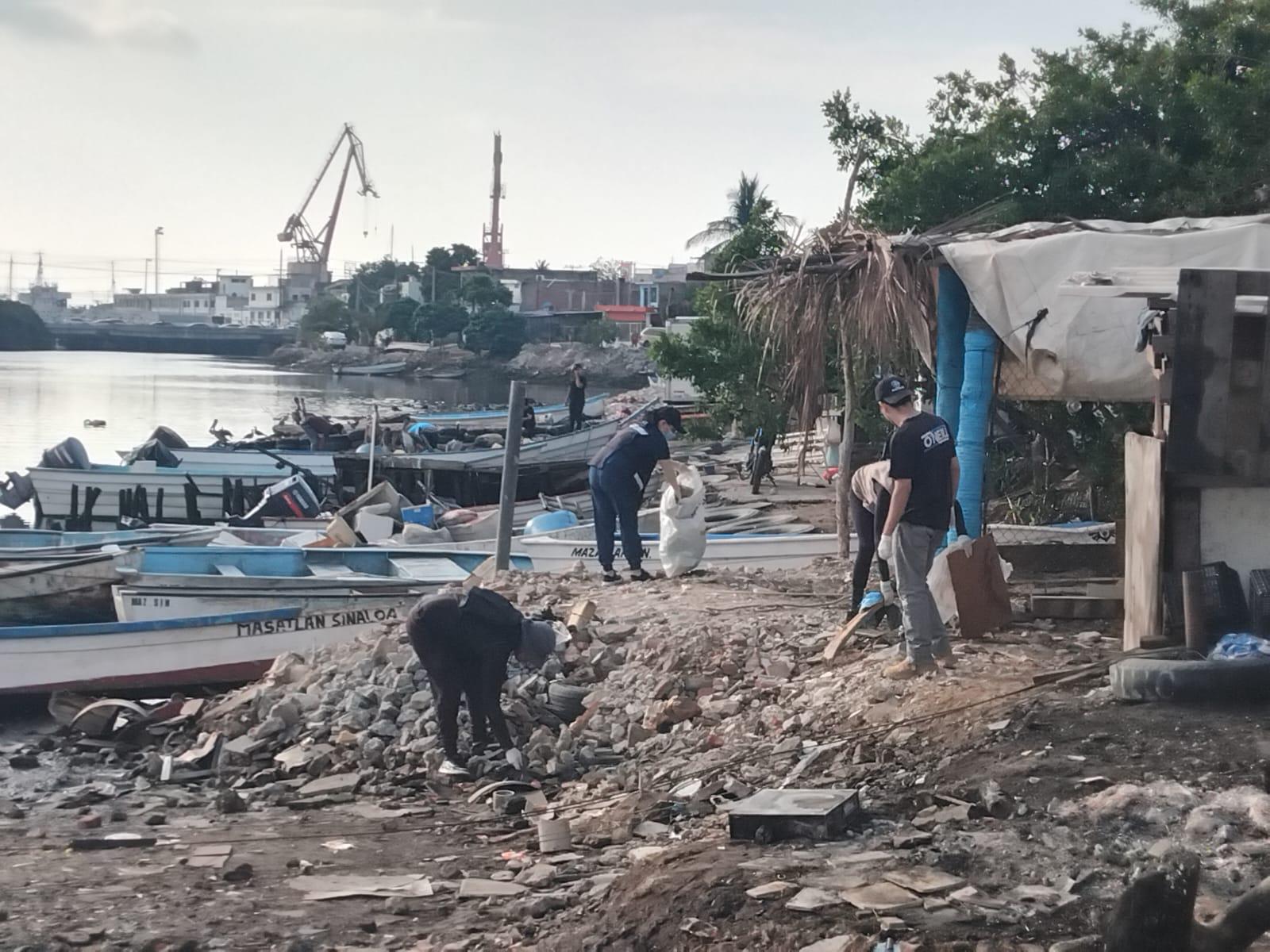 $!Realizan Jornada Cuidemos los Manglares en el Estero del Infiernillo