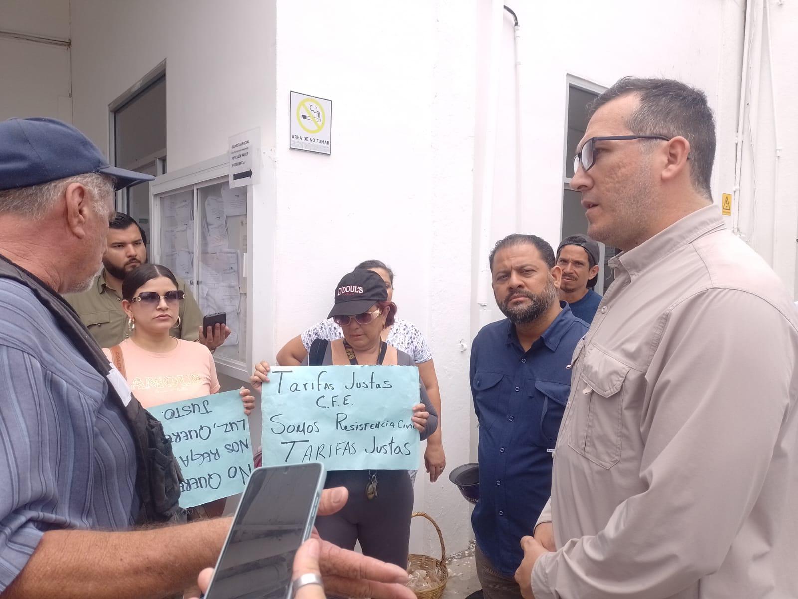 $!Usuarios de CFE en Mazatlán denuncian que les han cortado el servicio por cobros excesivos