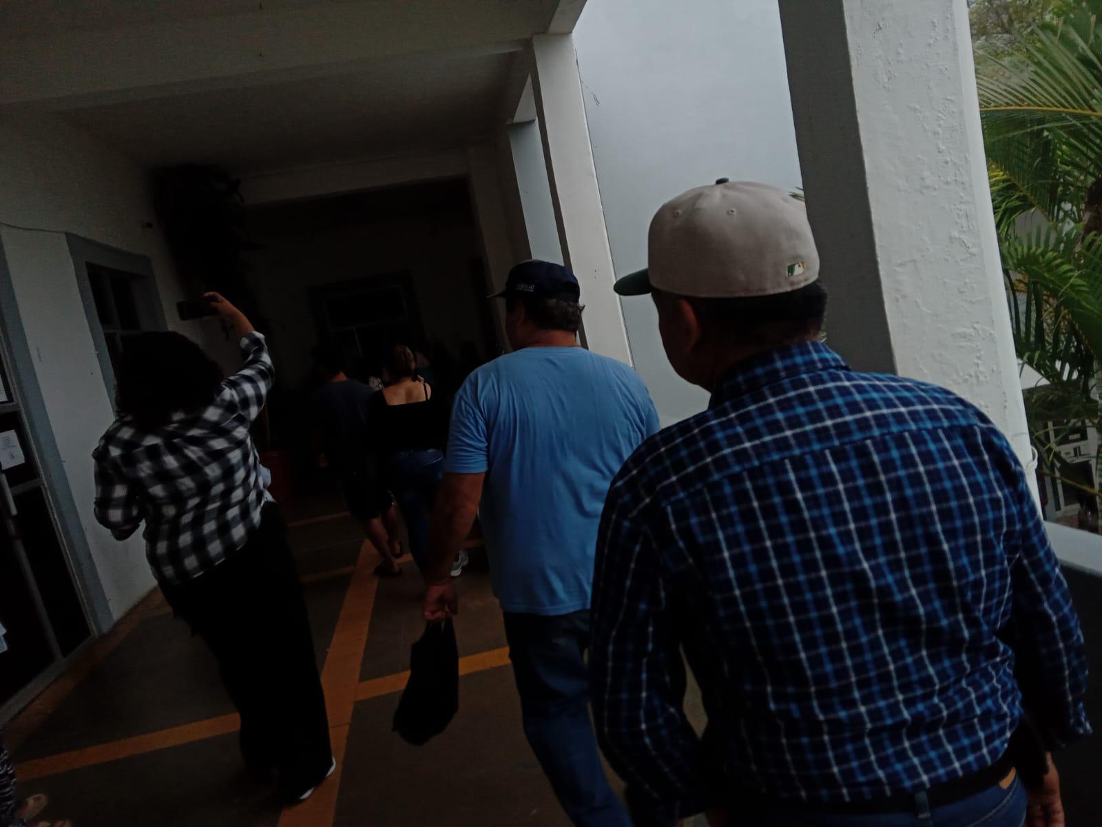 $!La violencia sigue en Las Iguanas, en Concordia, y piden apoyo para bajar a familias que aún están en el poblado