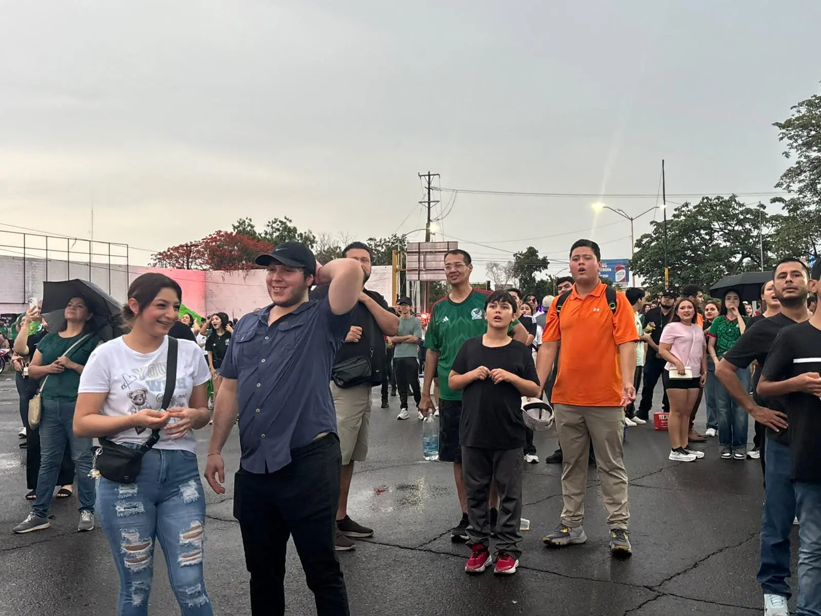 $!‘La Canasta’ vibró con 10 mil aficionados, pero Inglaterra tocó la fiesta tricolor en Culiacán