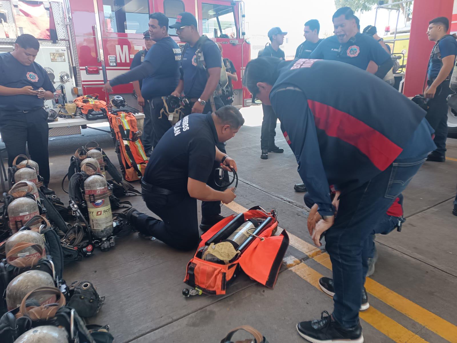 $!Recibe Bomberos Mazatlán nuevo donativo de equipo para mejor el nivel de seguridad durante sus labores