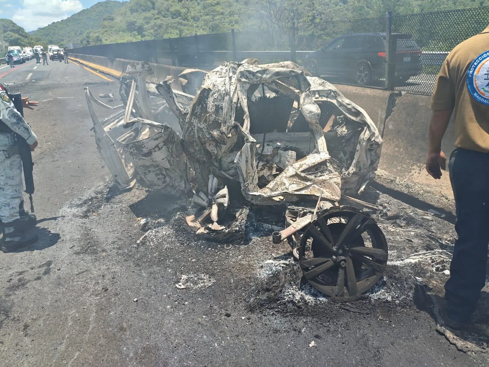 $!Mueren 10 personas tras choque e incendio de vehículos en carretera Tepic-Guadalajara