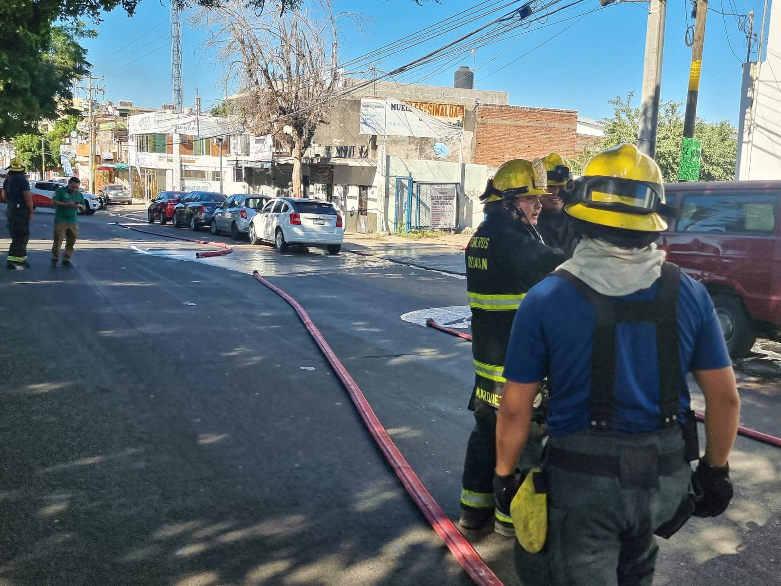$!Desalojan a 30 personas tras fuga de gas en colonia de Culiacán