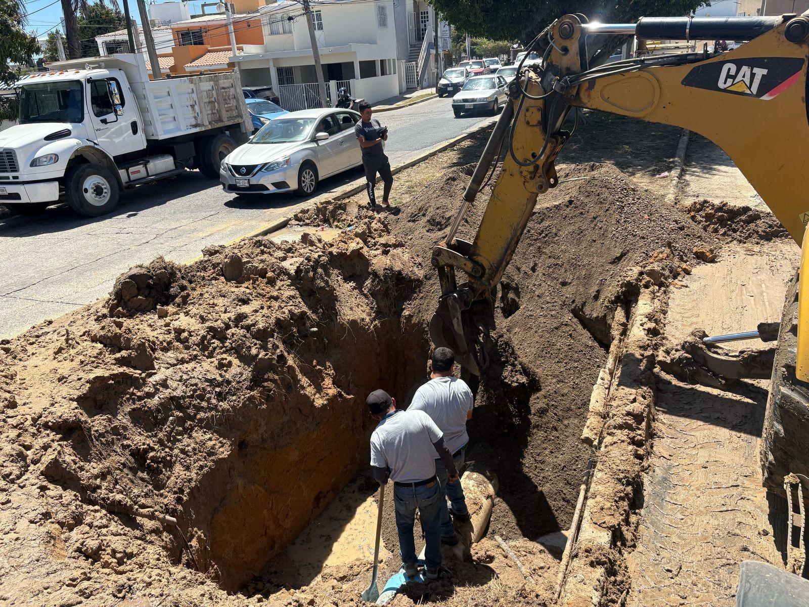$!Se quedan sin agua durante 9 horas miles de familias de Mazatlán