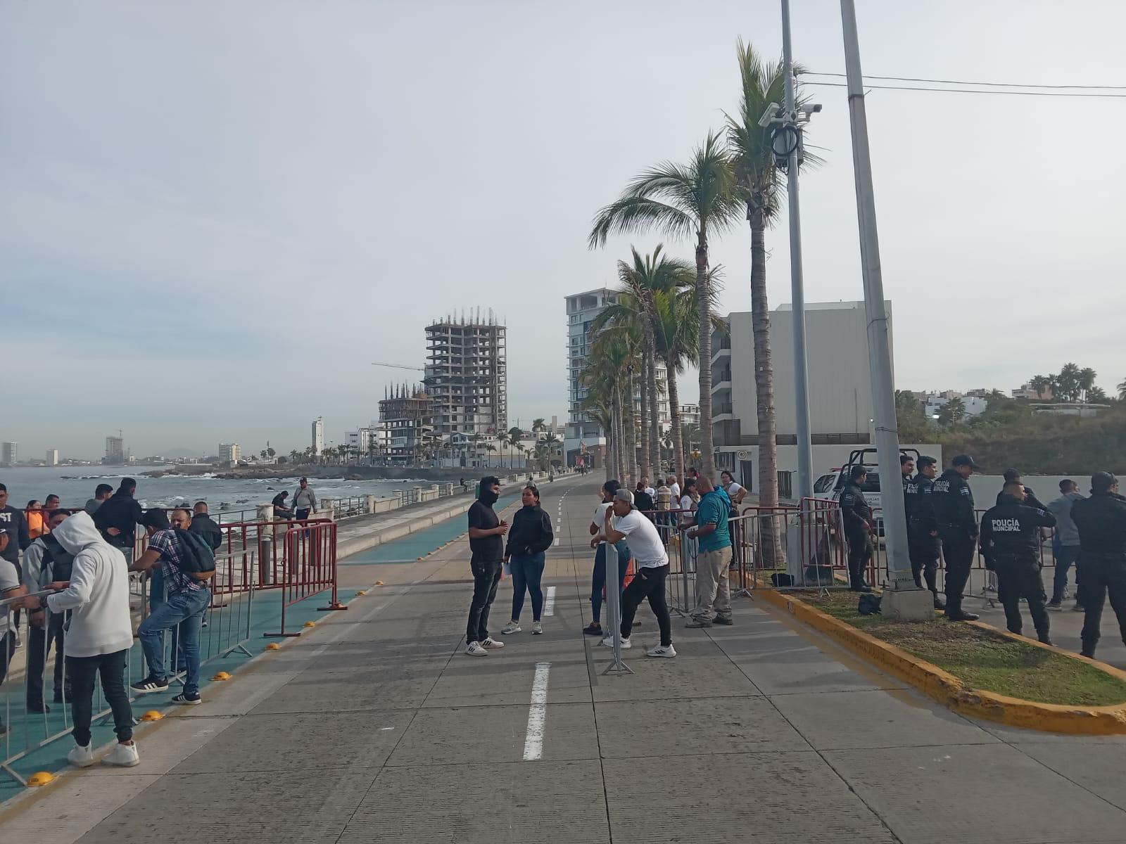 $!Está lista la Glorieta Sánchez Taboada para que AMLO encabece el Día de la Bandera