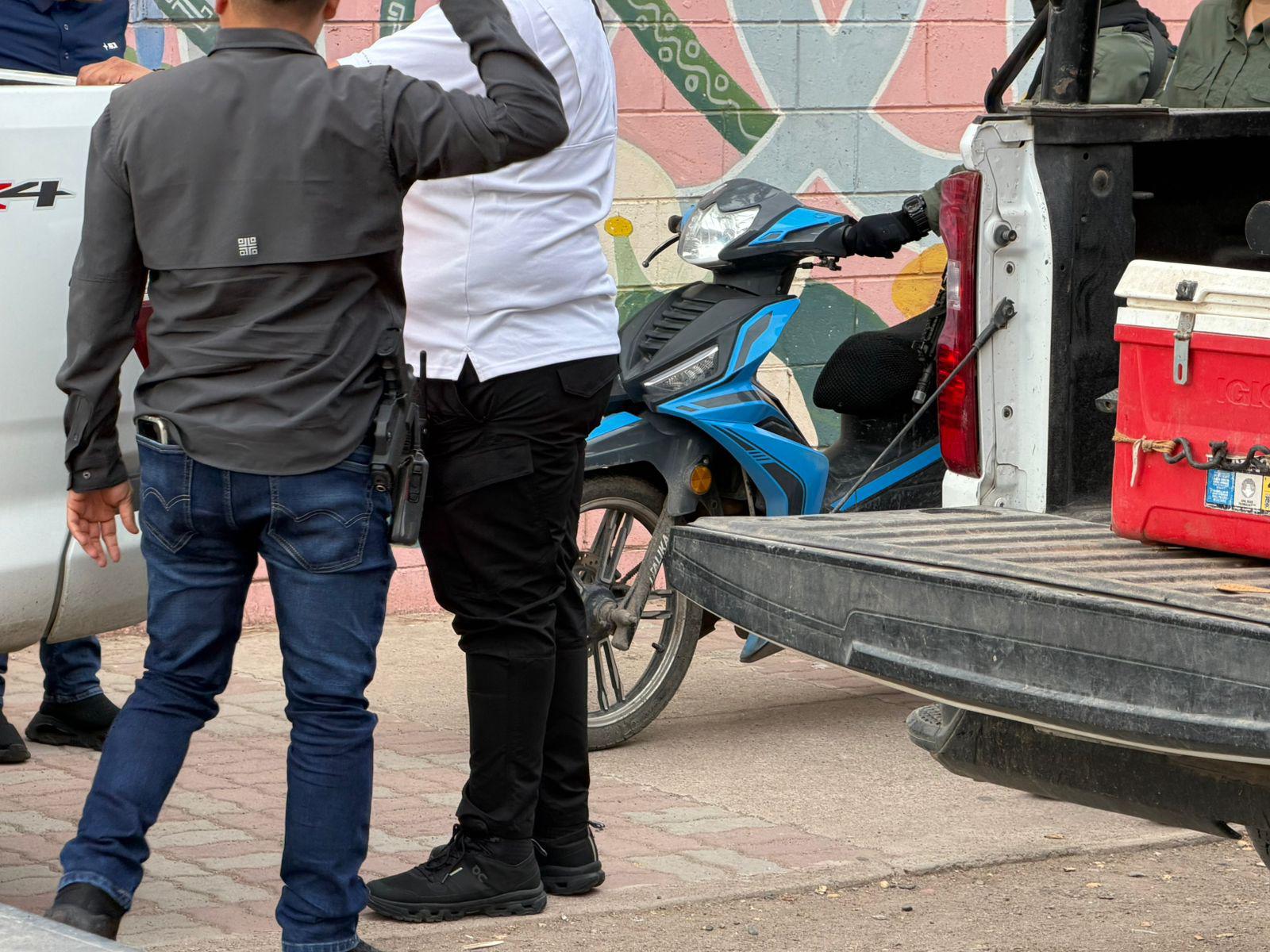 $!Asesinan a jornalero y una mujer resulta herida durante ataque a policías en Navolato