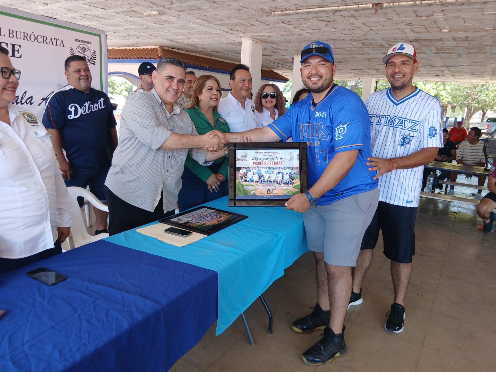 $!Premian a lo mejor de Liga de Beisbol Burócrata Federal