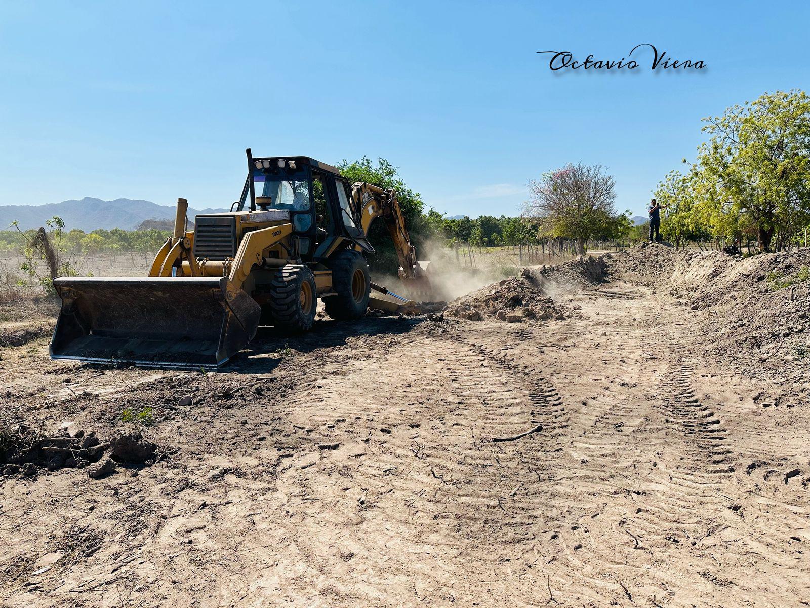 $!Con iniciativa de ciudadanos, inician construcción de pozo de agua en Ejido La Campana, Escuinapa