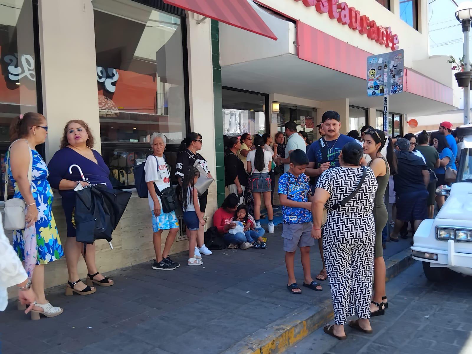 $!Se reactiva economía de Mazatlán por Día de las Madres