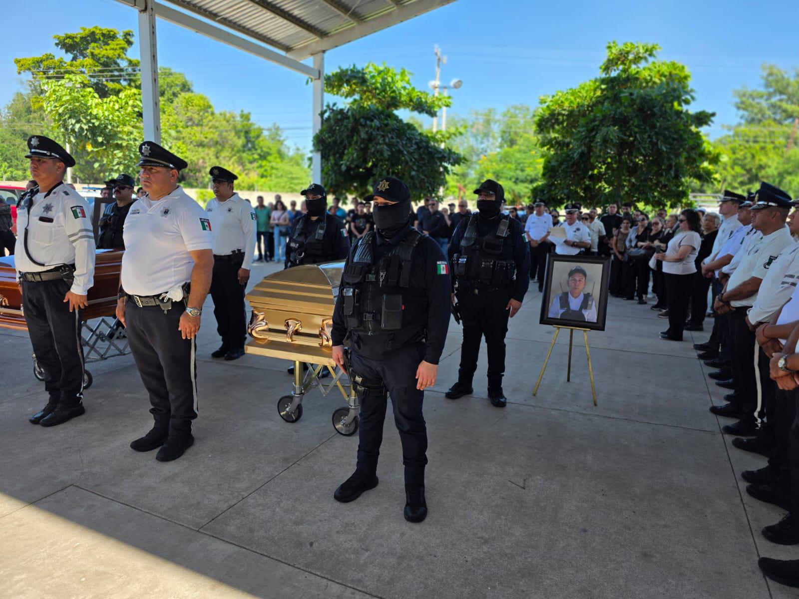 $!Homenajean a Iris y Luis, policías de tránsito asesinados en Culiacán