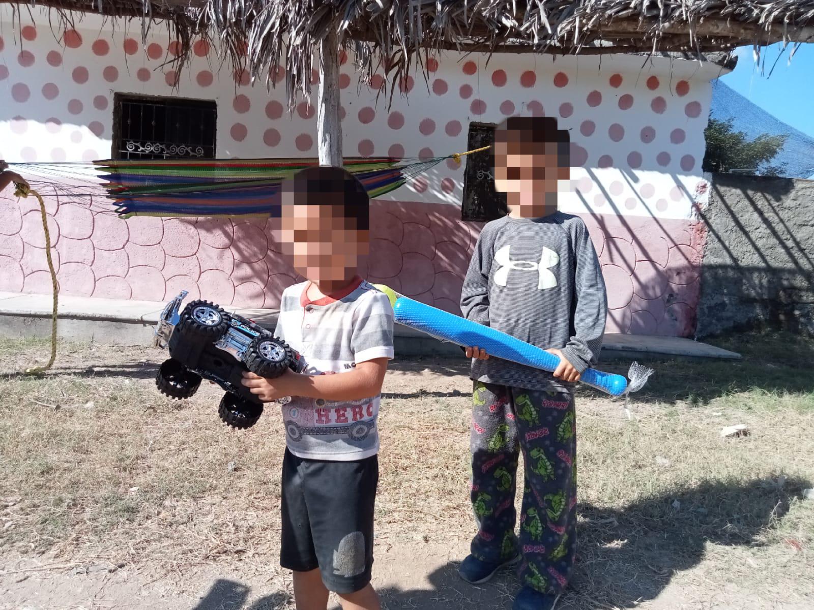 $!Niños de Escuinapa son sorprendidos con regalos en el Juguetón