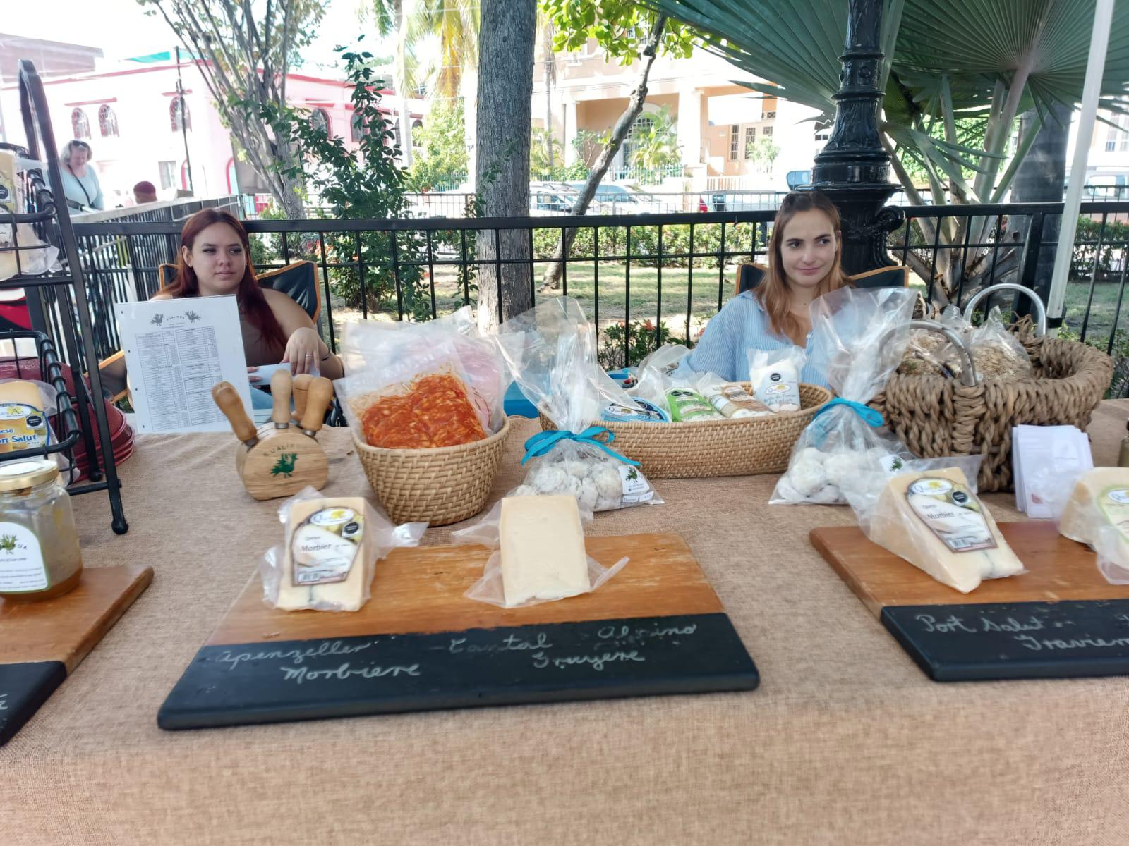 $!Con productos saludable y libres de químicos, dan apertura a una nueva temporada del Mercado Orgánico de Mazatlán
