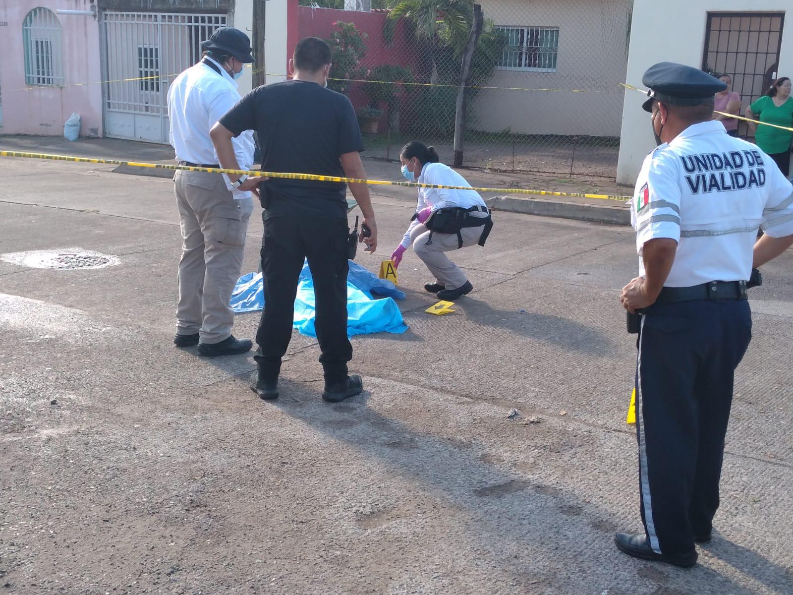 $!Muere mujer de la tercera edad tras ser atropellada, en la colonia Buena Vista, en Culiacán