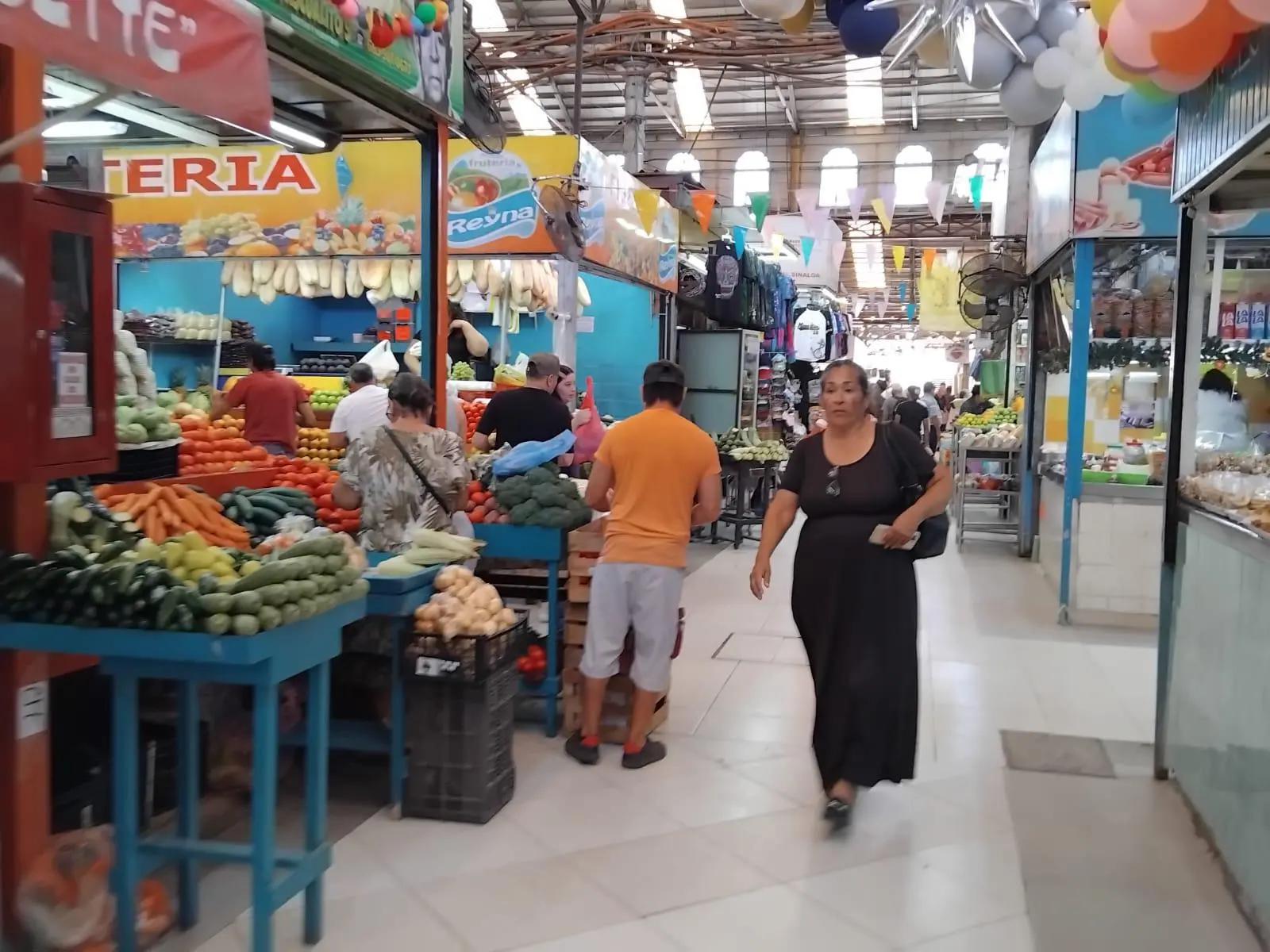 $!Se reactiva economía de Mazatlán por Día de las Madres