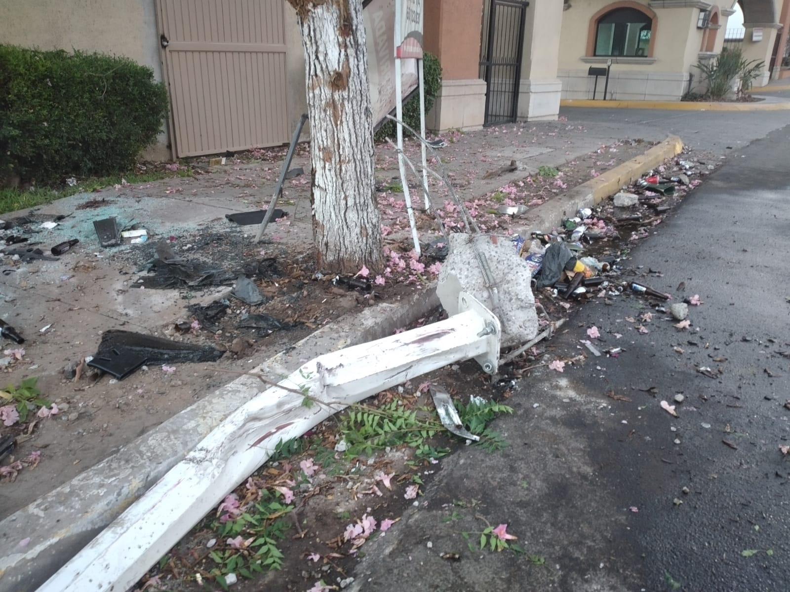 $!Cinco jóvenes se accidentan en el sector de Colinas de San Miguel, en Culiacán