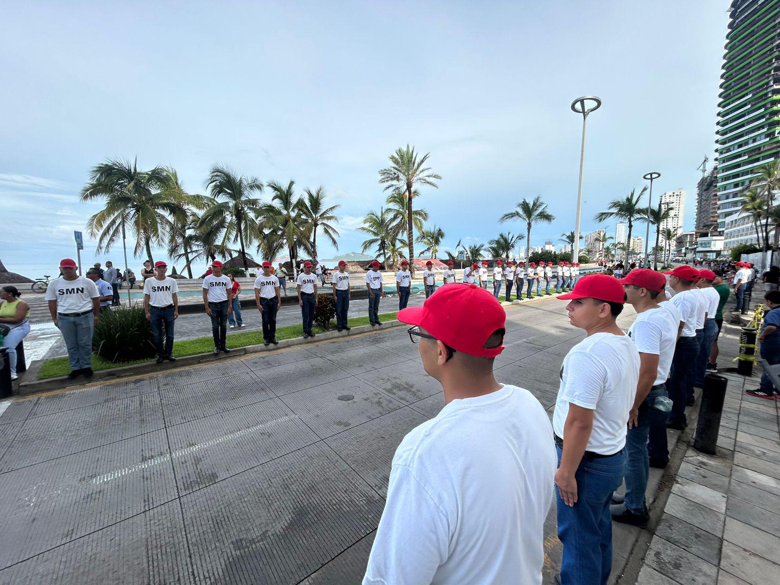 $!Con presencia militar y policial se prepara desfile cívico por la Independencia de México en Mazatlán