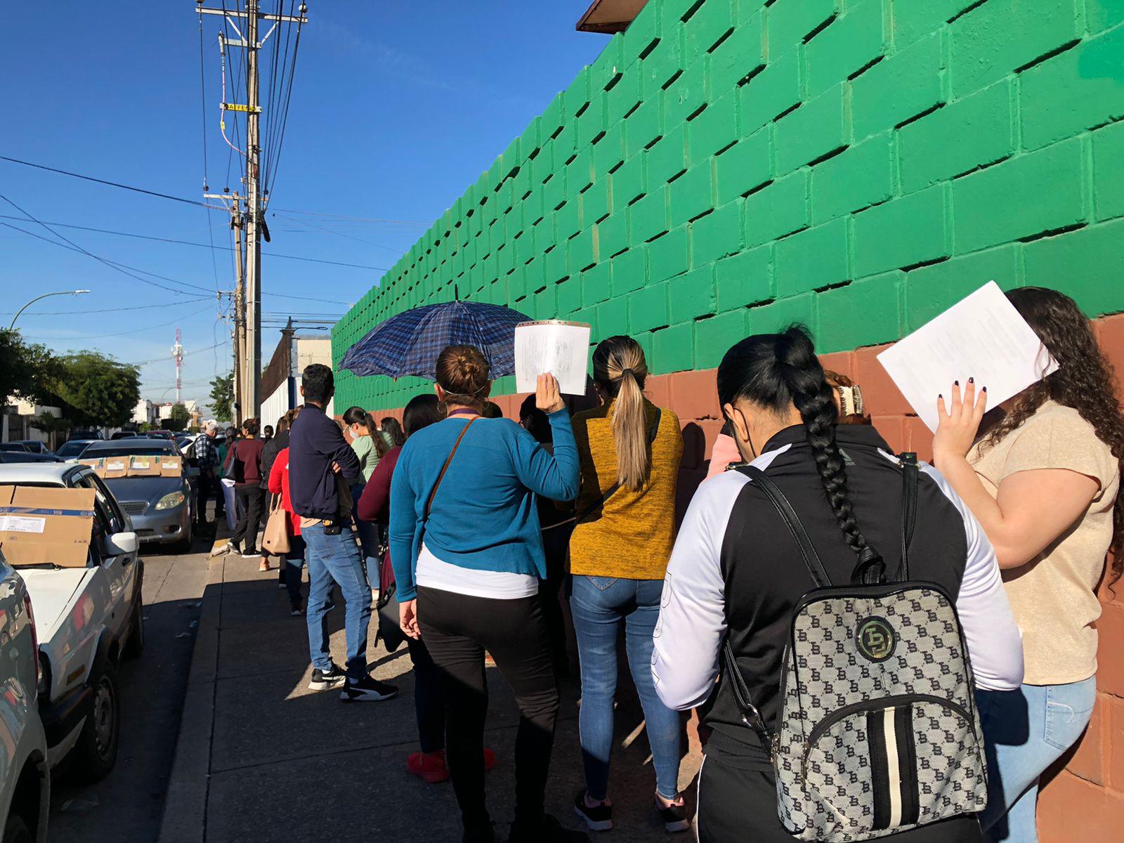 $!Inicia vacunación de refuerzo contra Covid a personal de Salud en Culiacán