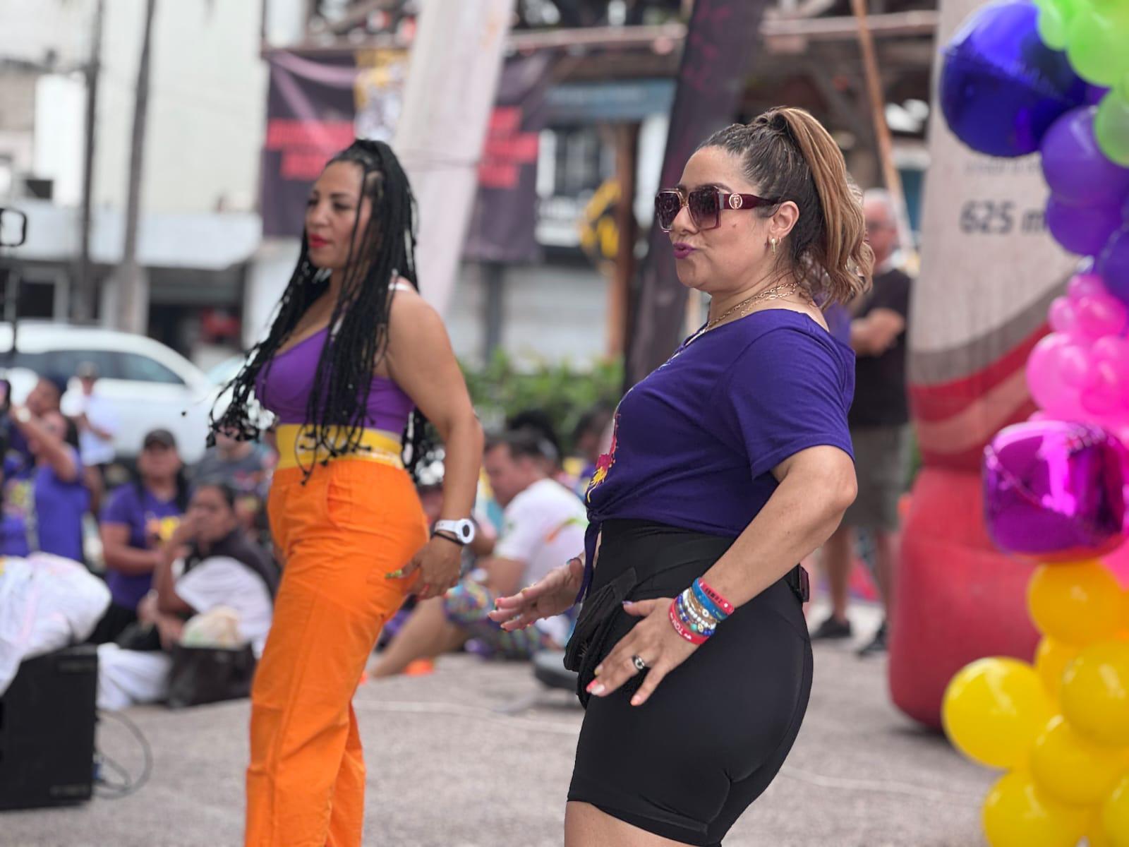 $!Más de 700 personas acuden al quinto Zumbathon, en Playa Norte