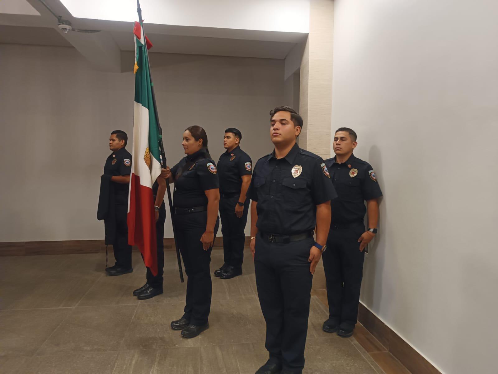 $!Se gradúan nuevos elementos del cuerpo voluntario de Bomberos de Mazatlán
