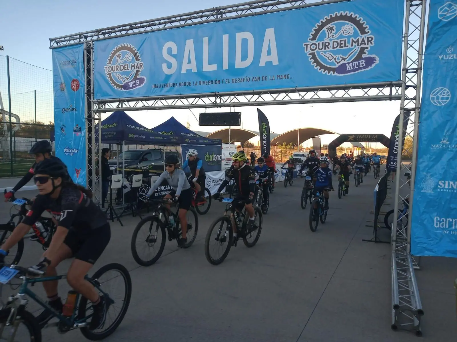 $!Gómez Llanos y Álvarez Tiznado dominan Tour del Mar MTB