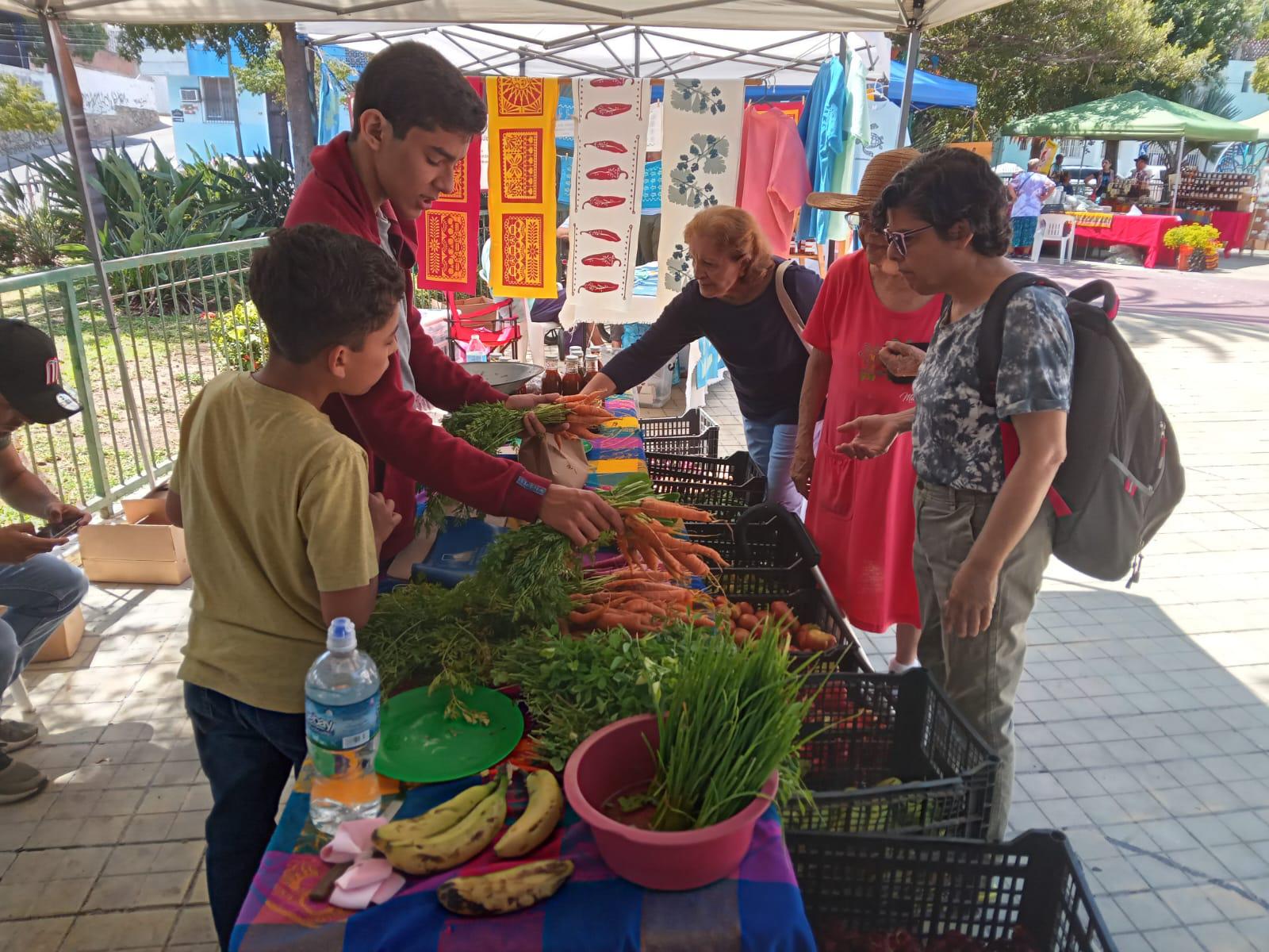 $!Invitan a asistir a los dos últimos sábados del Mercado Orgánico de Mazatlán