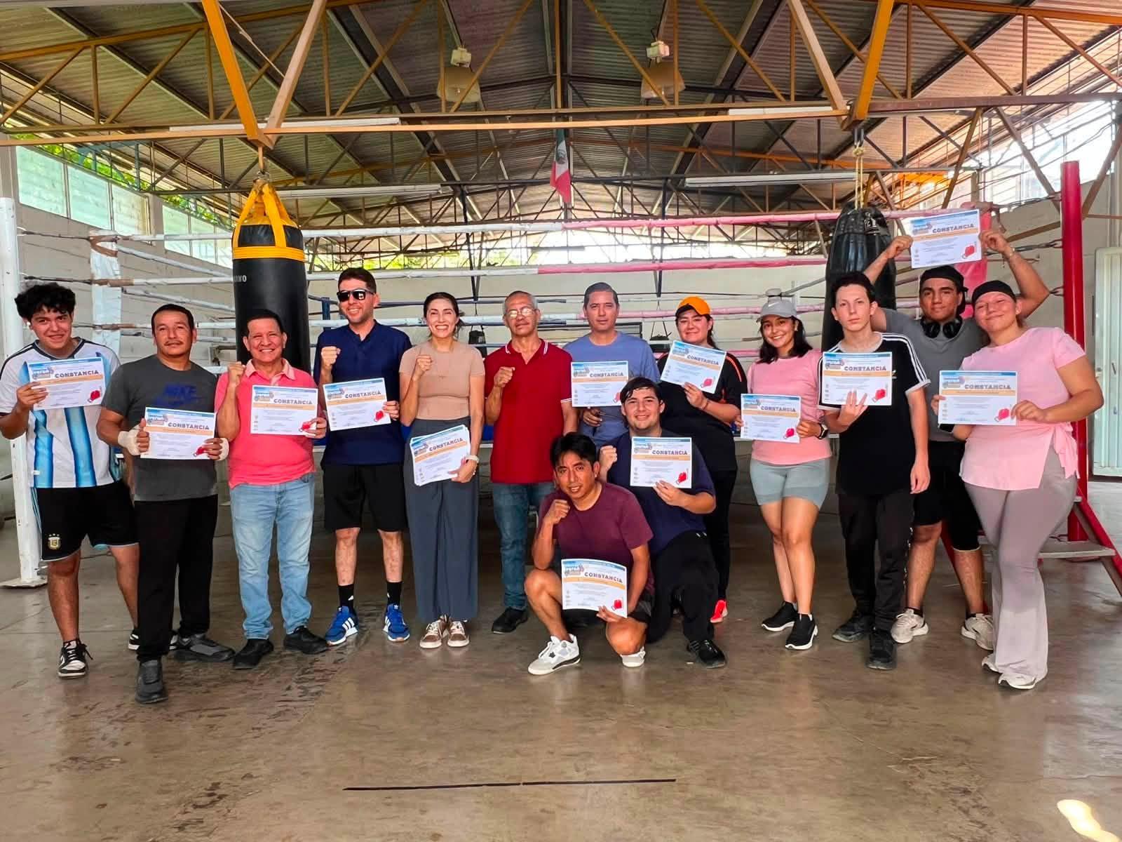 $!Clases de box se impartieron durante los curso de verano deportivos.