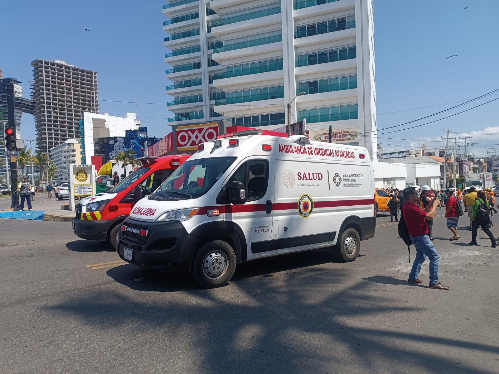$!Realizan elementos rescatistas de Mazatlán simulacro de sismo en la guardería del IMSS viejo