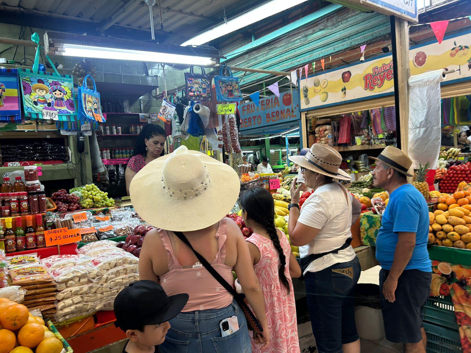 $!Locatarios del Mercado Pino Suárez aumentaron sus ventas durante la temporada vacacional