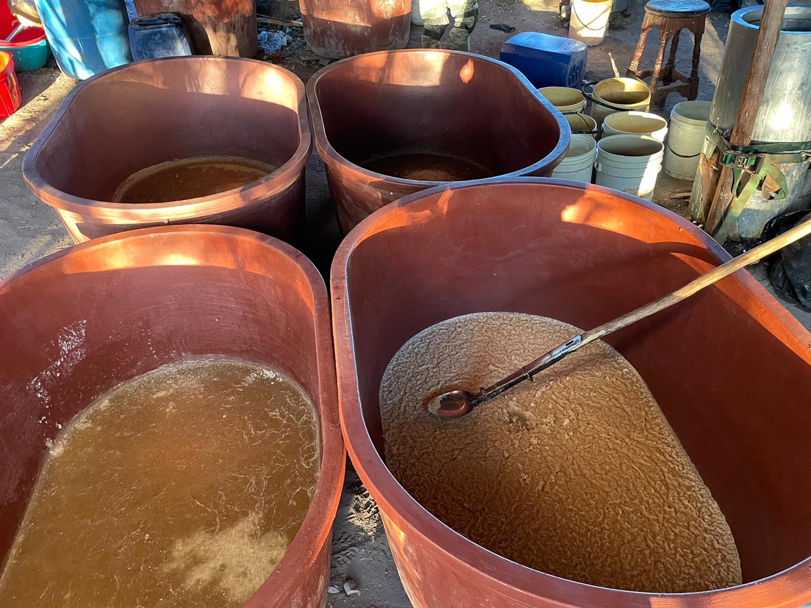 $!Aseguran laboratorio de drogas en Culiacán