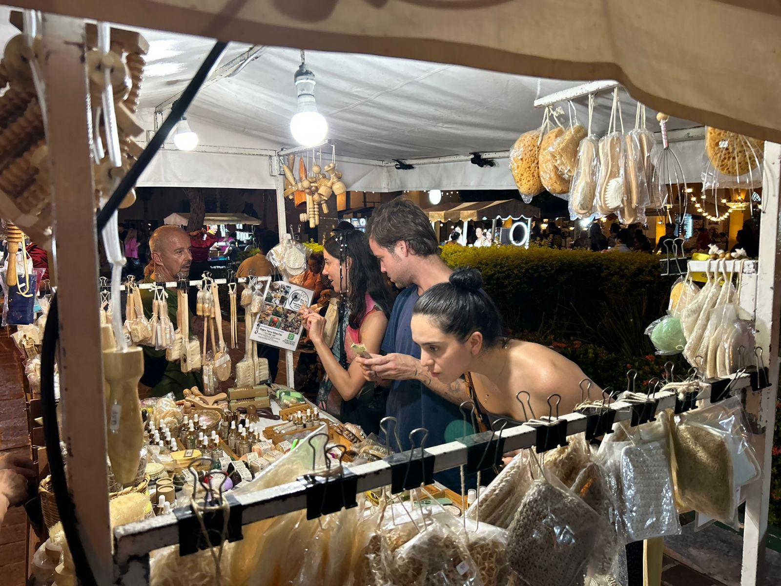 $!Centro Histórico de Mazatlán revive el fin de semana con cientos de visitantes