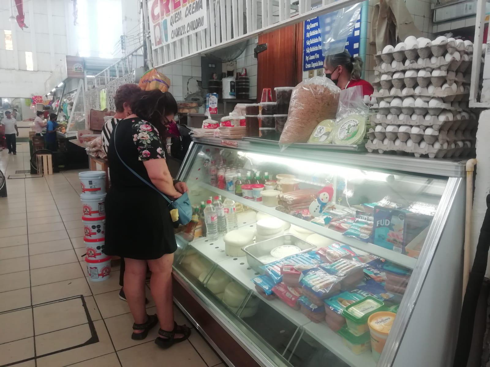 $!Llaman locatarios del Mercado Garmendia en Culiacán a no bajar la guardia frente al Covid-19