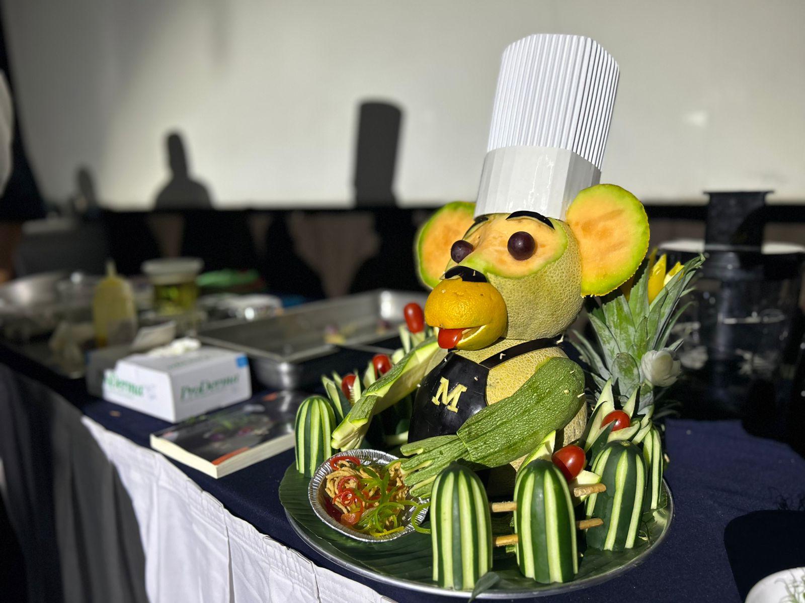 $!Una reflexión sobre realismo, pasión y creatividad en la gastronomía compartió el chef Luis Pazos