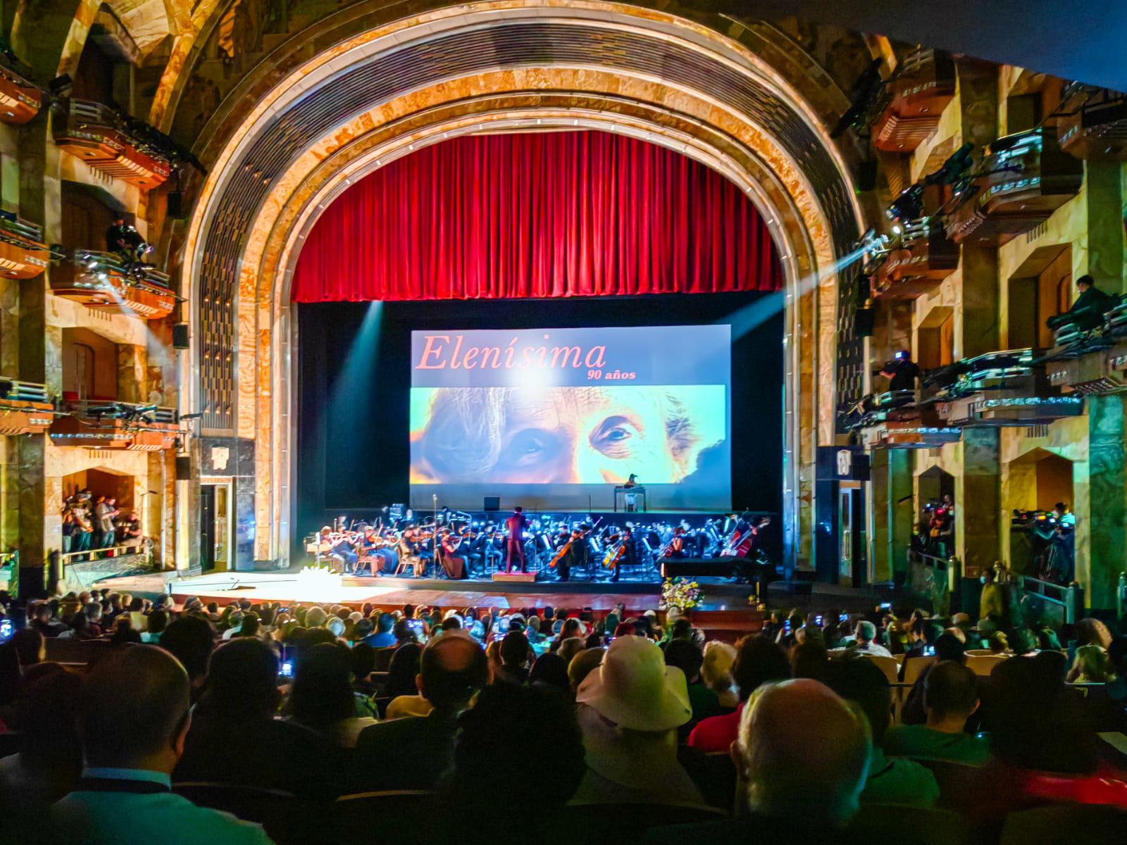 $!Celebran en Bellas Artes el cumpleaños 90 de Elena Poniatowska