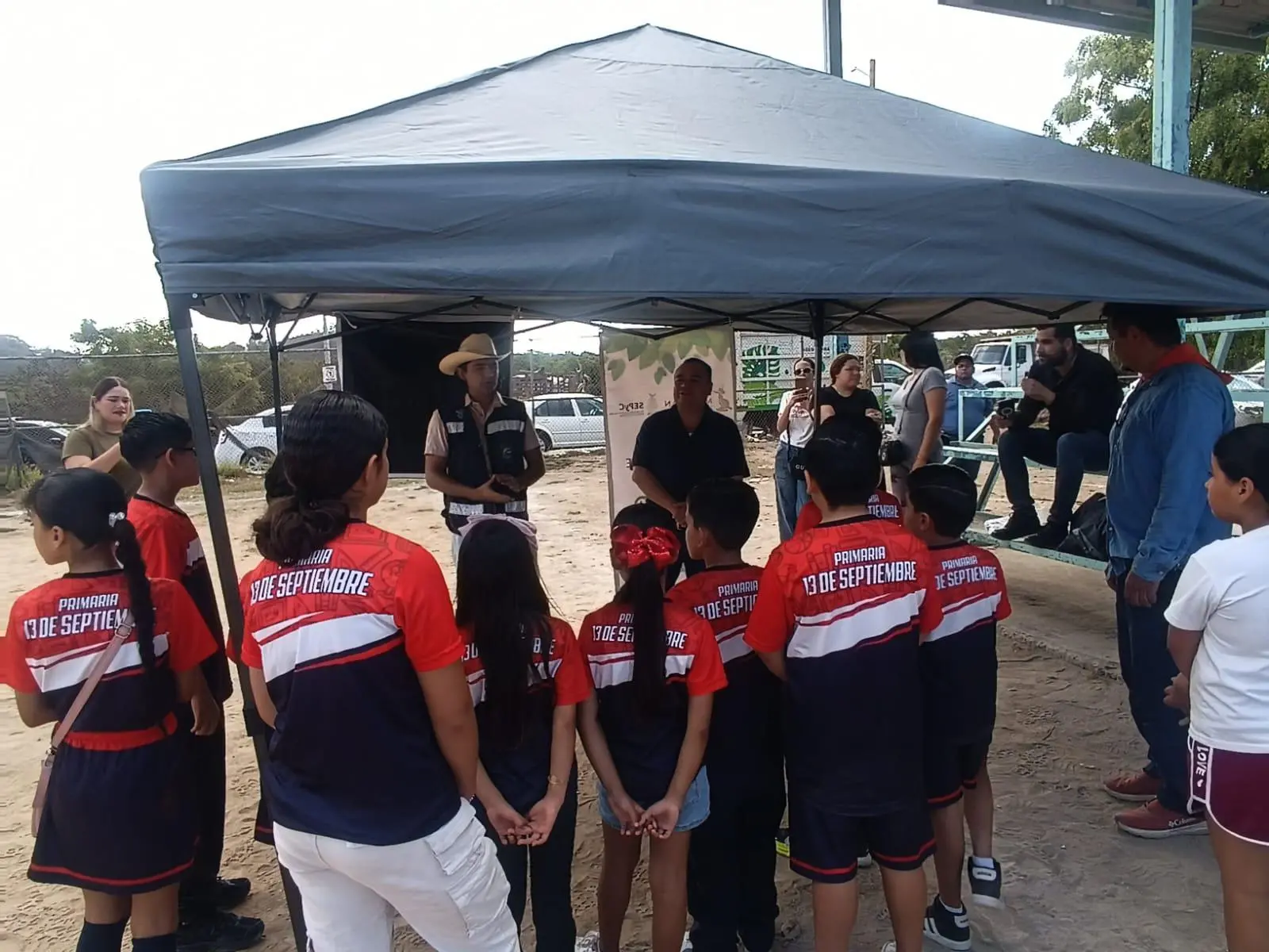 $!Impulsan en Mazatlán cuidado ambiental con limpieza ambiental y nuevos ‘Guardianes del Medio Ambiente’