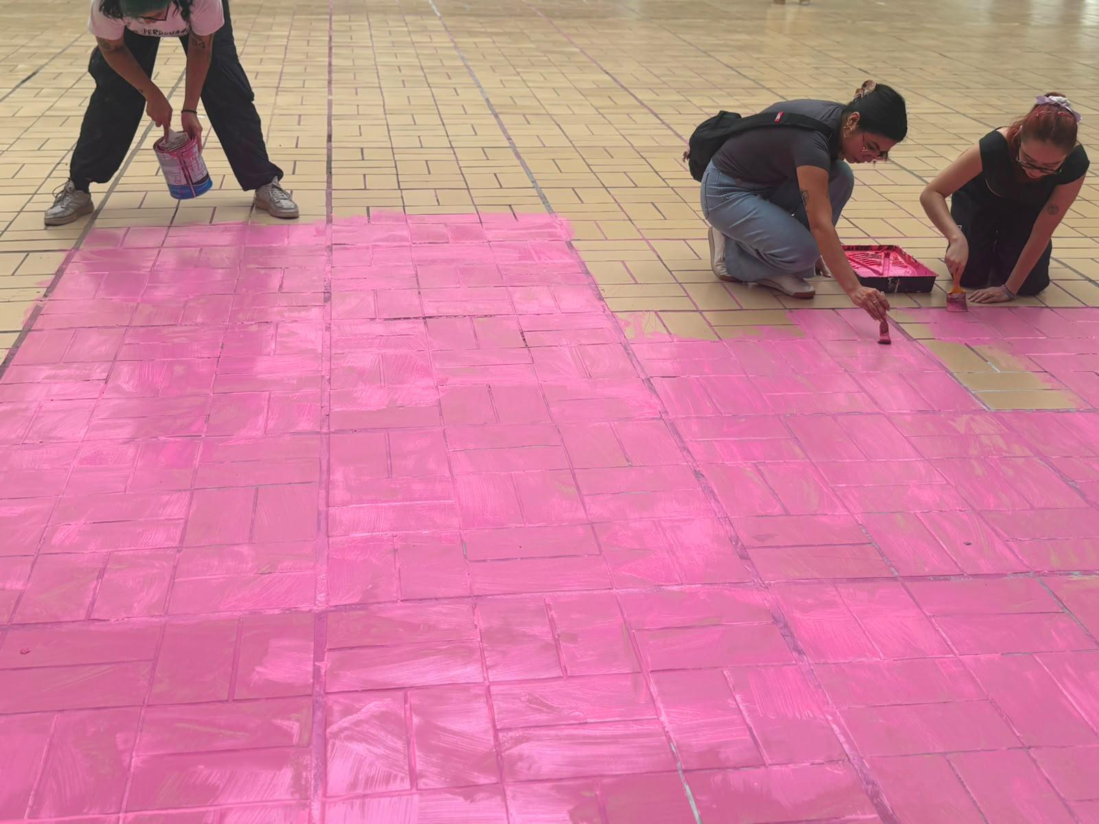 $!Feministas se manifiestan en Palacio de Gobierno para exigir acciones ante aumento de feminicidios en Sinaloa