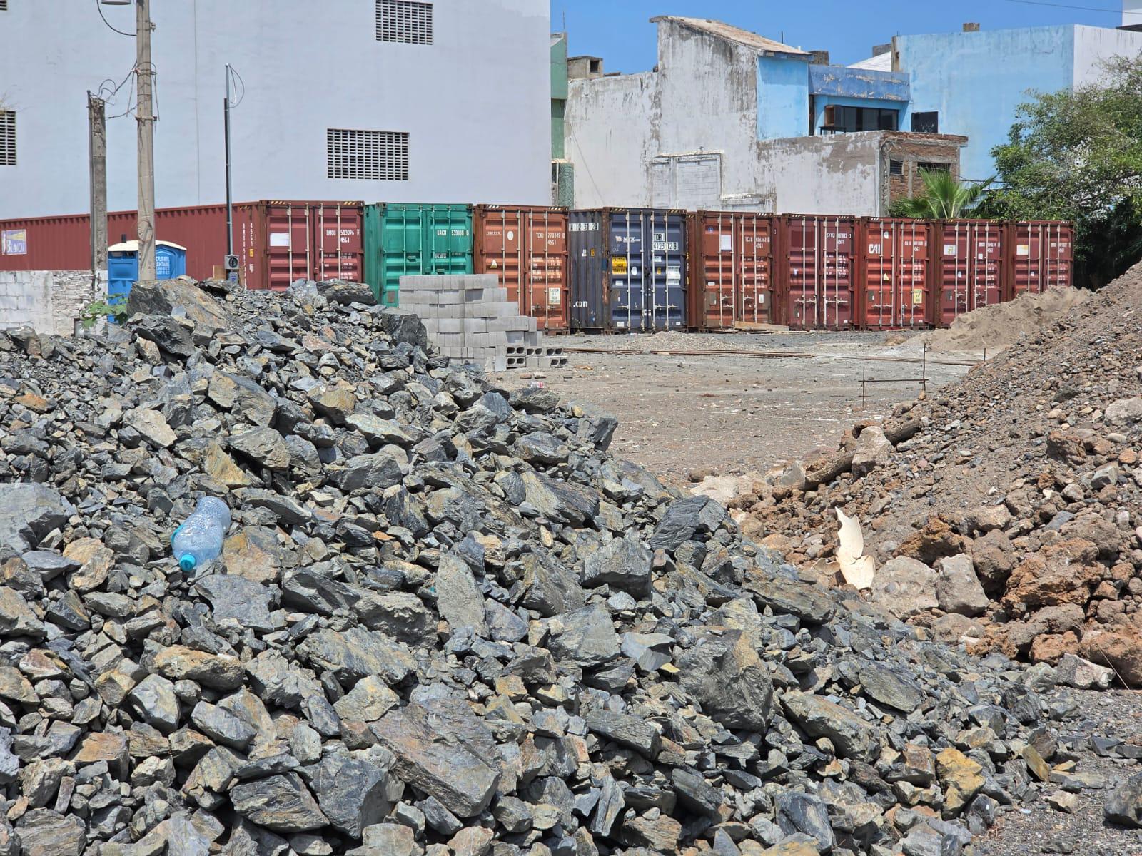 $!Denuncian presuntas irregularidades y relleno de la Laguna del Camarón en Mazatlán