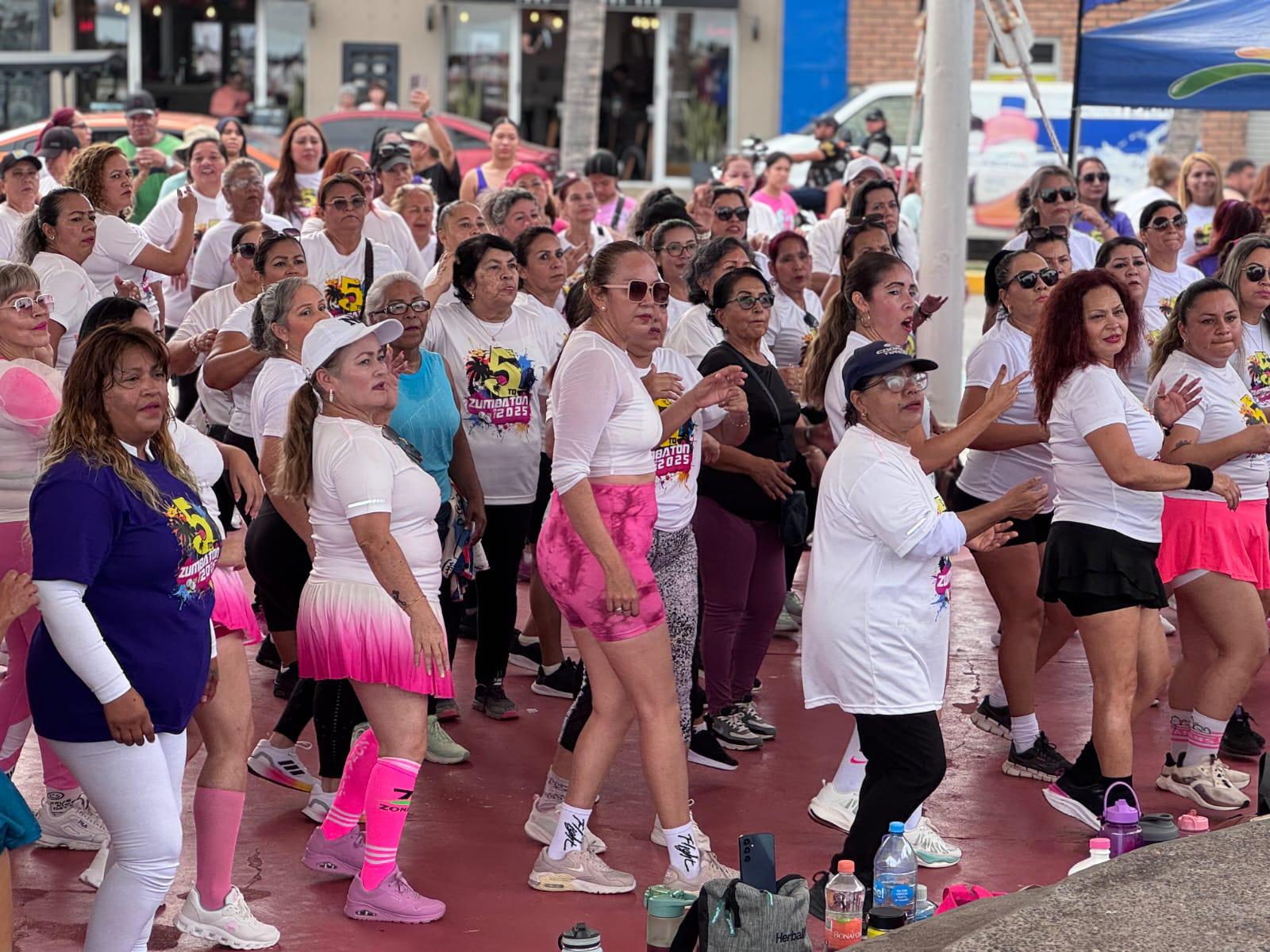 $!Más de 700 personas acuden al quinto Zumbathon, en Playa Norte